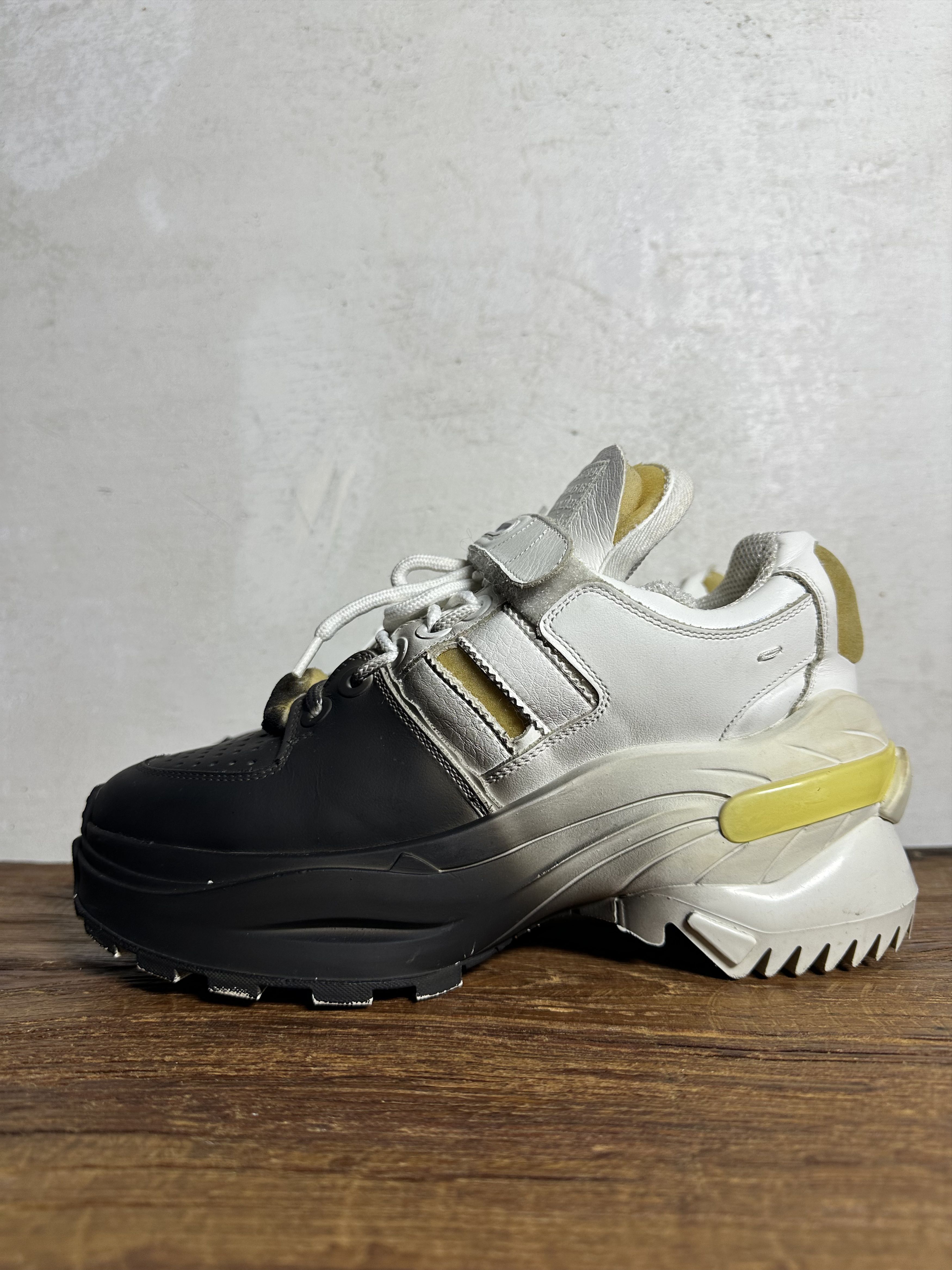 Maison Margiela Maison Margiela Retro Fit Sneakers Size US 5.5 / EU 38 - 1 Thumbnail