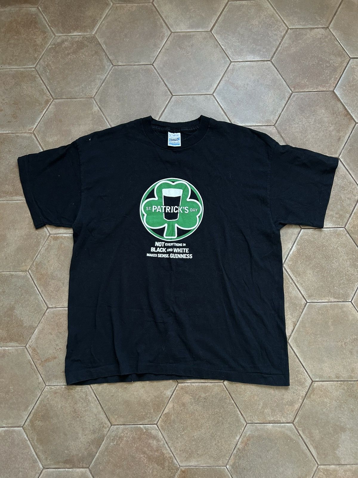 Other Vintage Guinness St Patrick’s Day 90’s T-shirt Size US XL / EU 56 / 4 - 1 Thumbnail