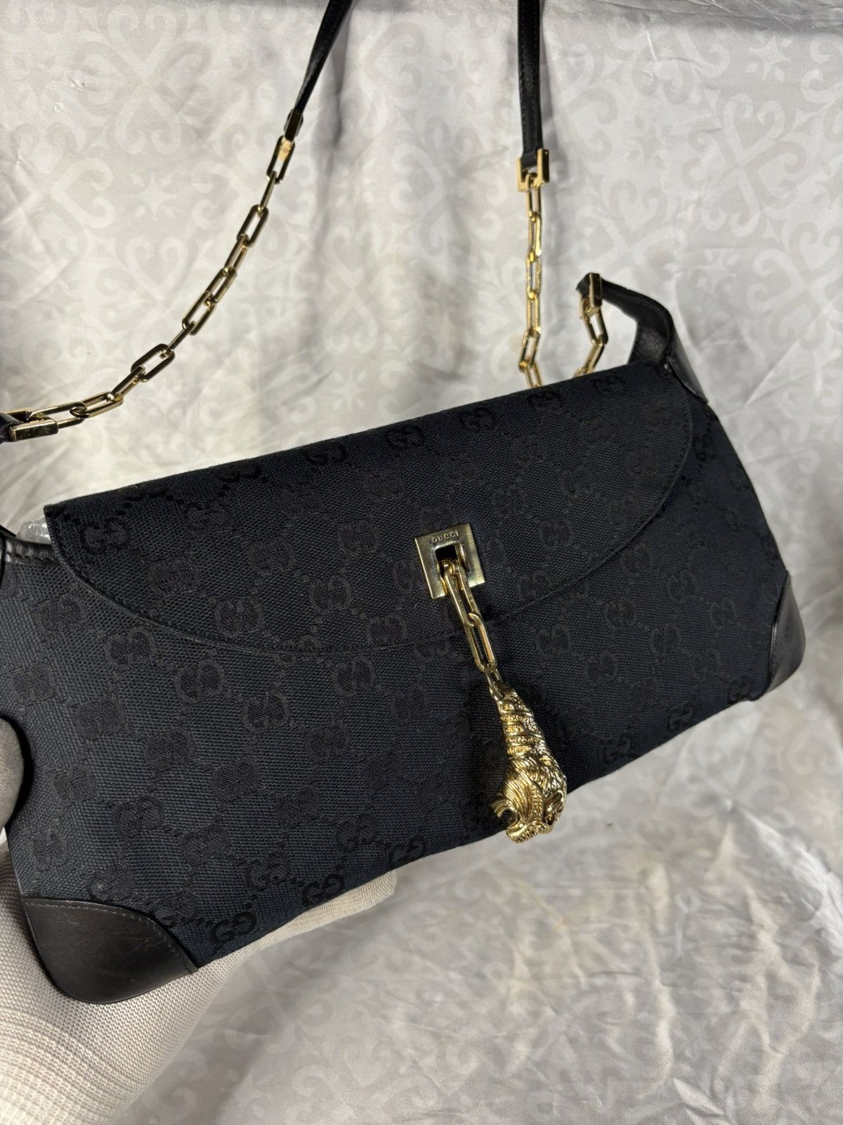 Gucci (Rare) Gucci X Tom Ford Runaway Tiger Head Bag Size ONE SIZE - 1 Thumbnail