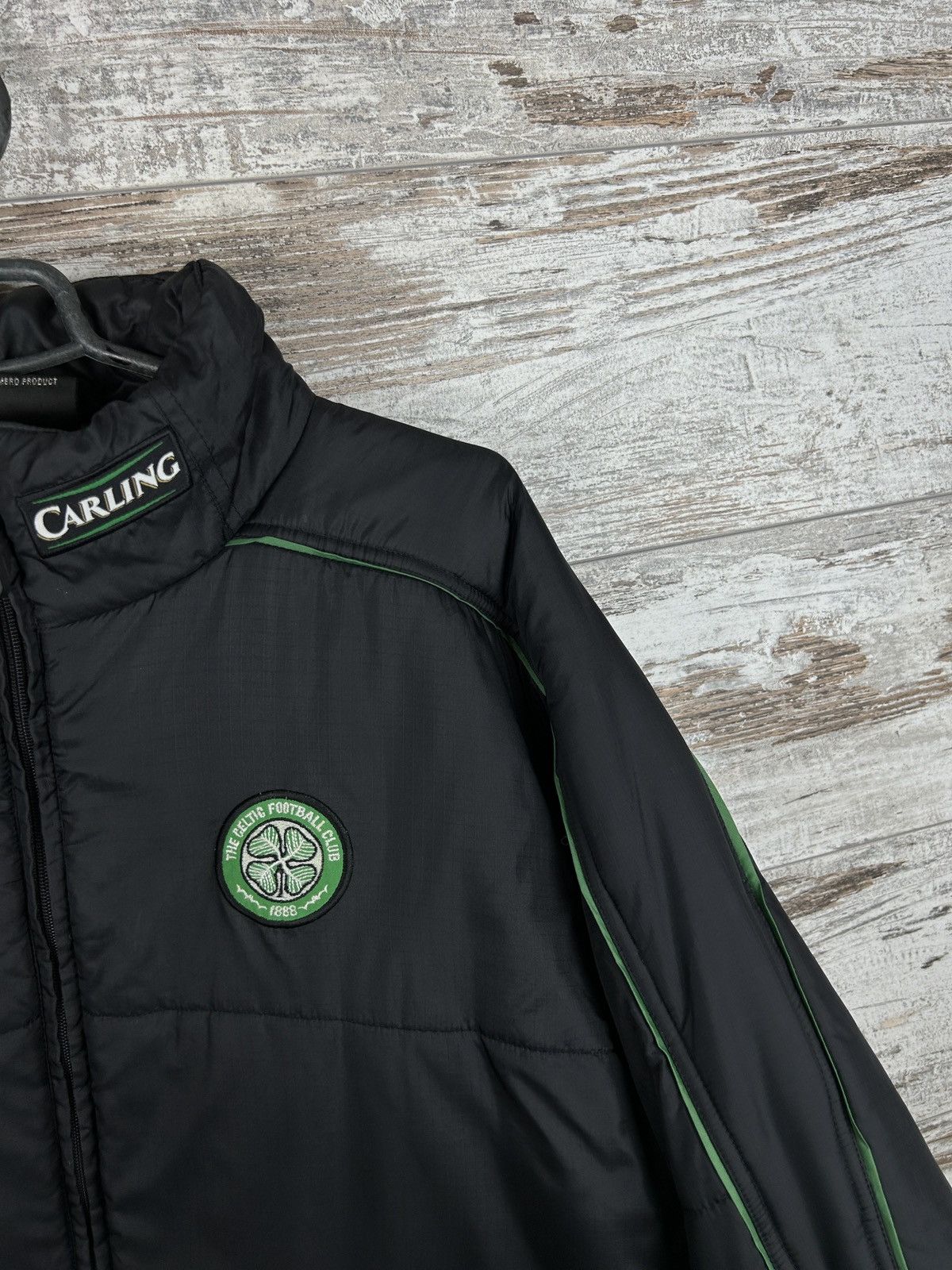 Umbro × Vintage Mens Vintage Umbro FC Celtic Puffer Down Jacket football y2k Size US L / EU 52-54 / 3 - 5 Thumbnail