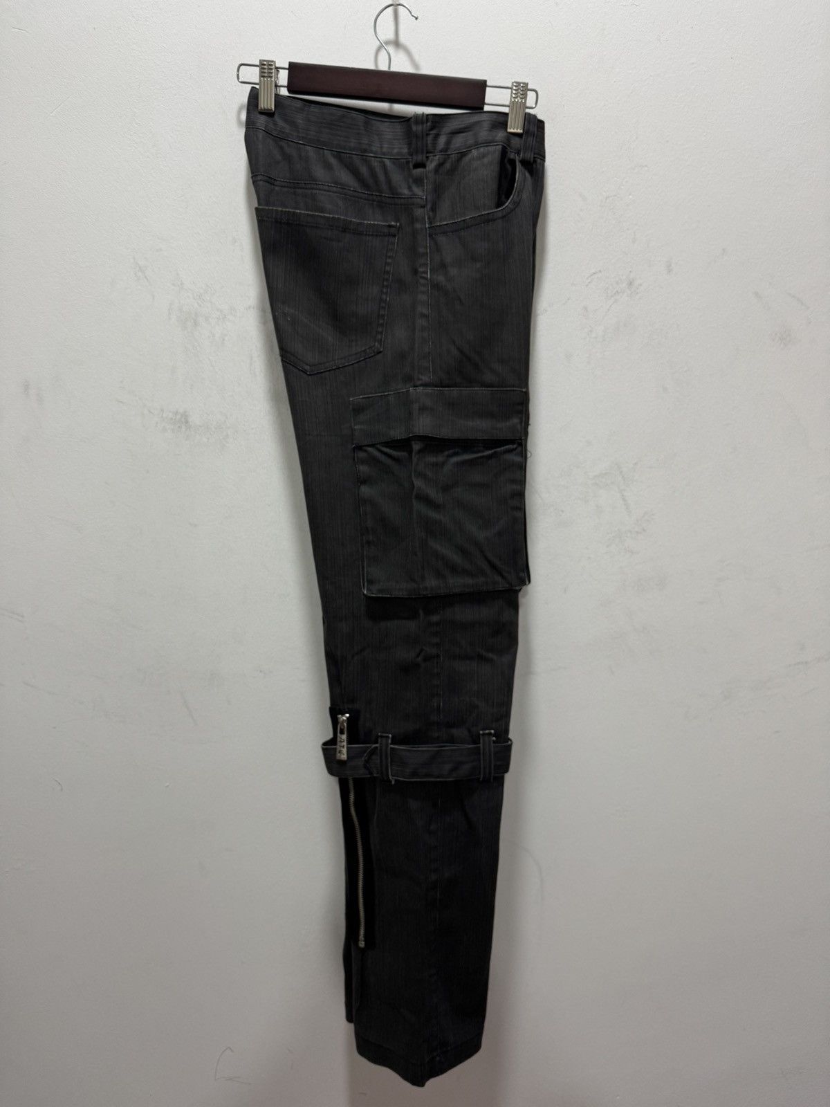 Japanese Brand JAPANESE STYLE IN THE ATTIC GOTH BONDAGE PUNK CARGO PANTS Size US 29 - 16 Thumbnail