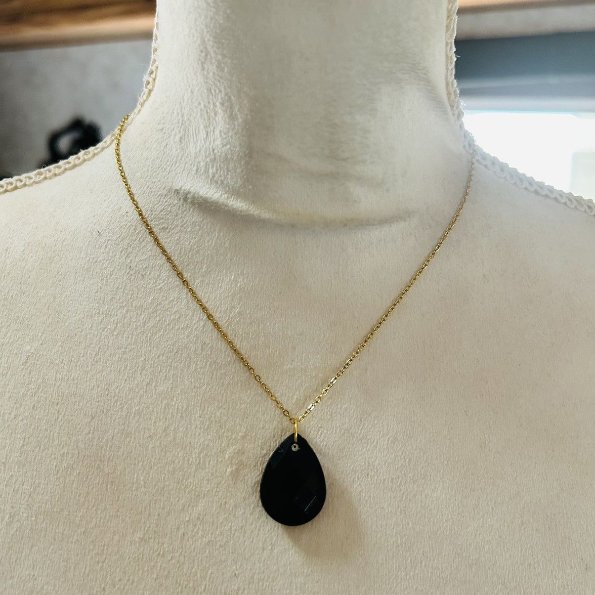 Handmade Handcrafted vintage faceted jet black raindrop necklace Size ONE SIZE - 2 Thumbnail