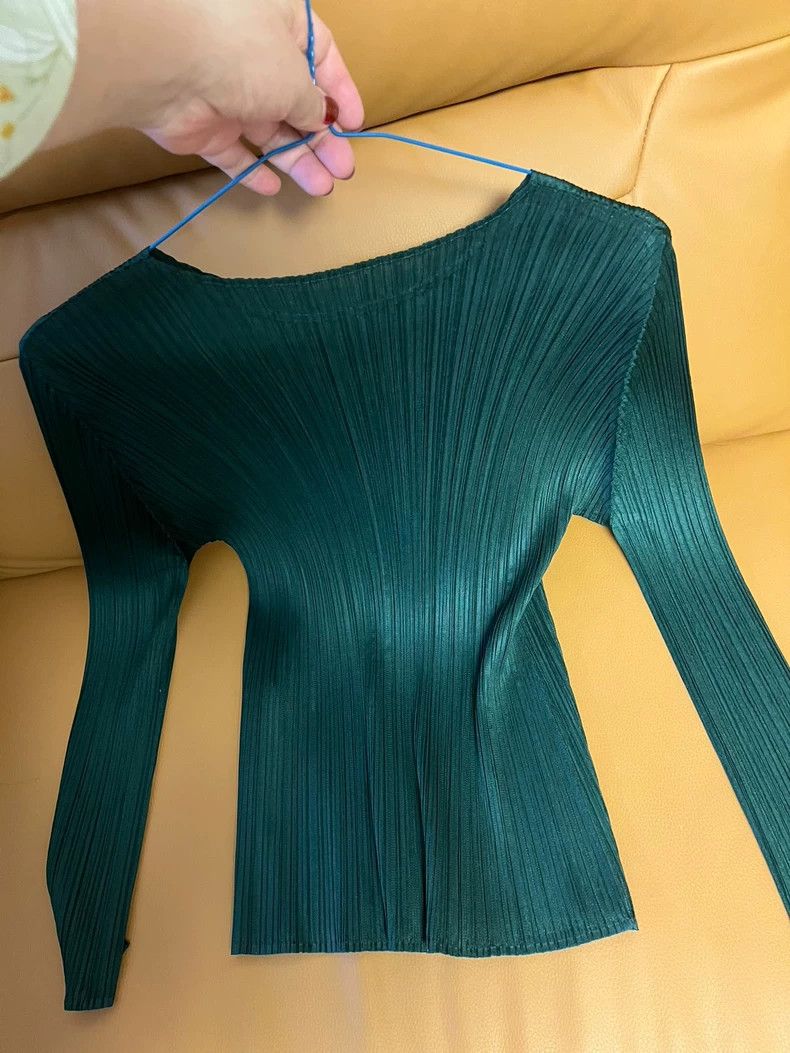 Issey Miyake issey miyake Round neck, solid color, long sleeves Size M / US 6-8 / IT 42-44 - 5 Thumbnail