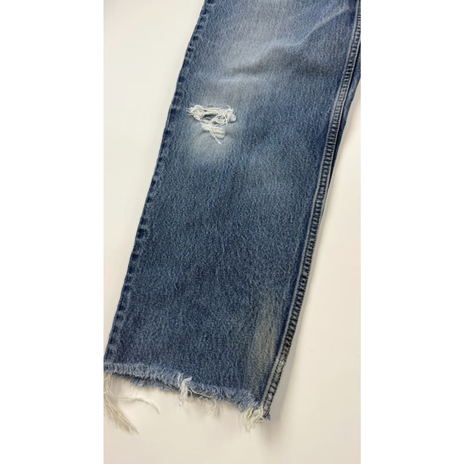 Levi's Levi's Jeans 36x30 Blue Denim Distressed Double Stitch Raw Hem Outdoor 550 5-Pocket Button Mens Size US 36 / EU 52 - 3 Thumbnail