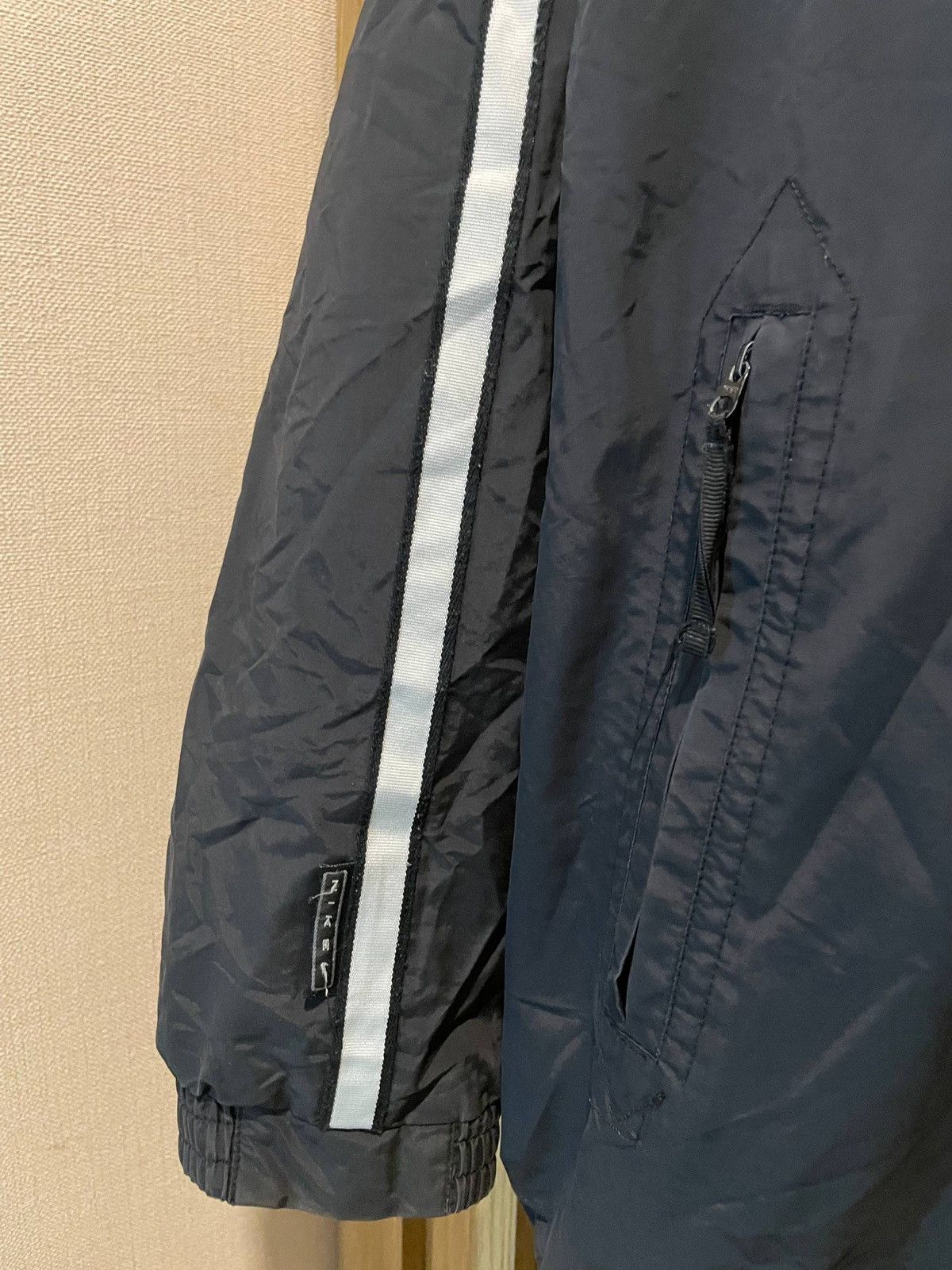Nike Nike Vintage Track Olympic Light Windbreaker Jacket Size US L / EU 52-54 / 3 - 5 Thumbnail