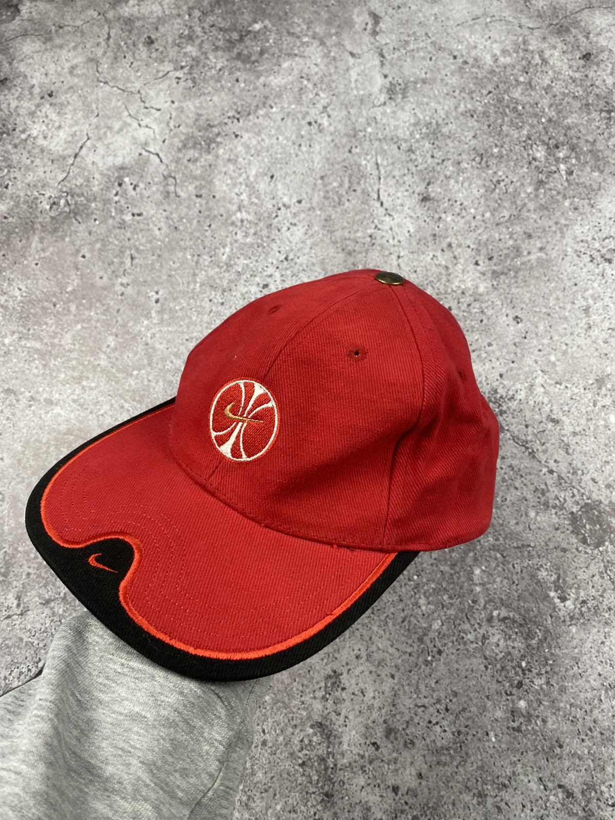 Nike × Vintage Vintage Nike Basketball Swoosh Y2K Cap Japan Size ONE SIZE - 2 Thumbnail
