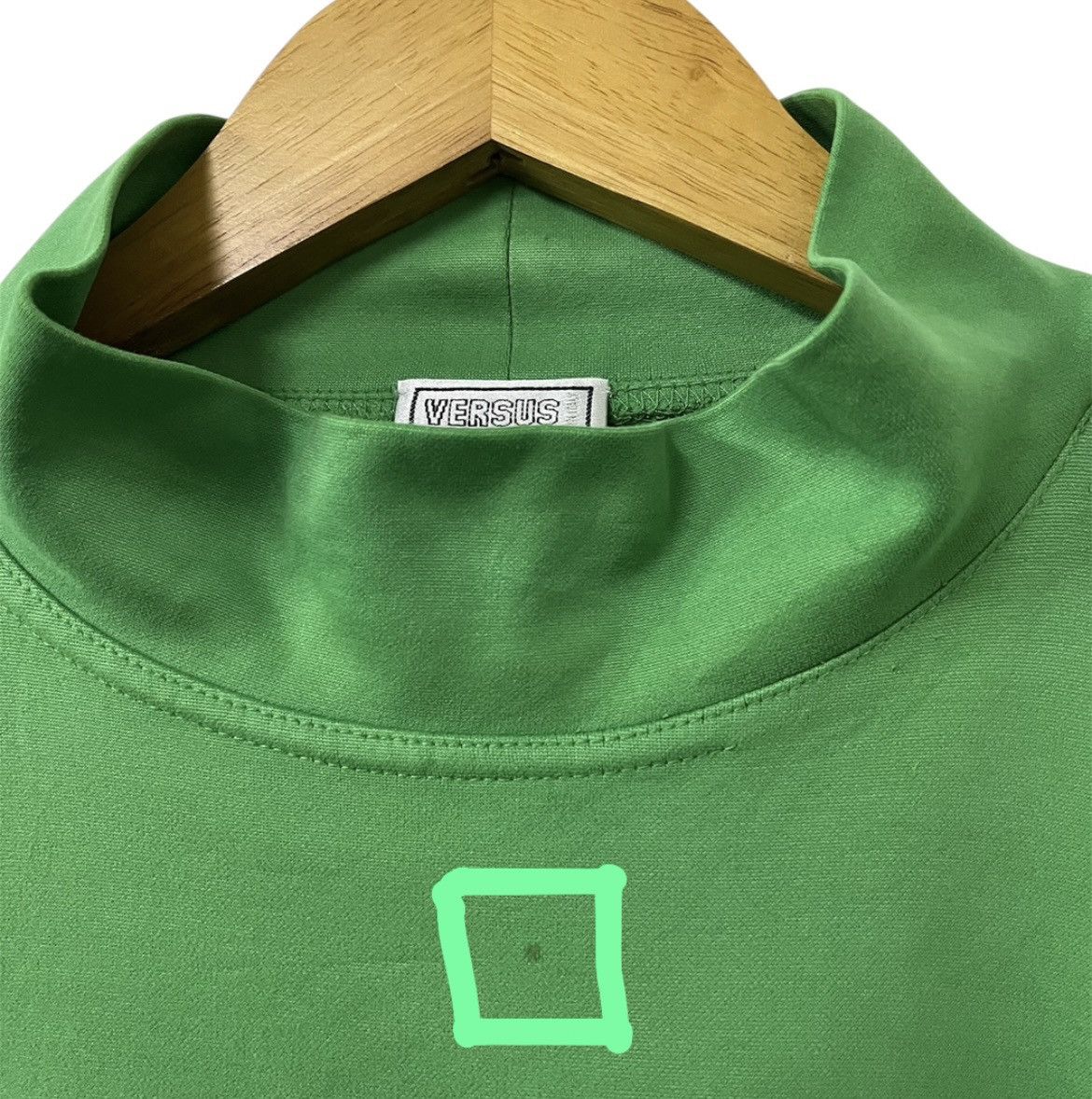 Versace VINTAGE VERSUS GIANNI VERSACE TURTLE NECK LONGSLEEVE SHIRT Size US XL / EU 56 / 4 - 8 Thumbnail