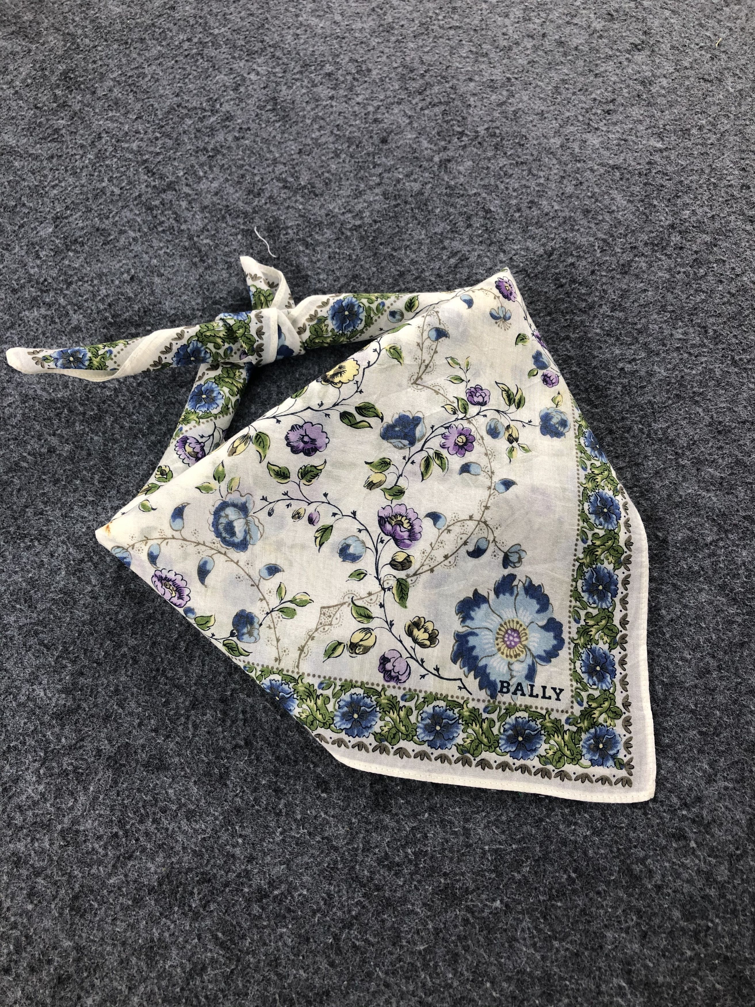 Bally Bally Floral Handkerchief / Bandana / Neckerchief Size ONE SIZE - 1 Thumbnail