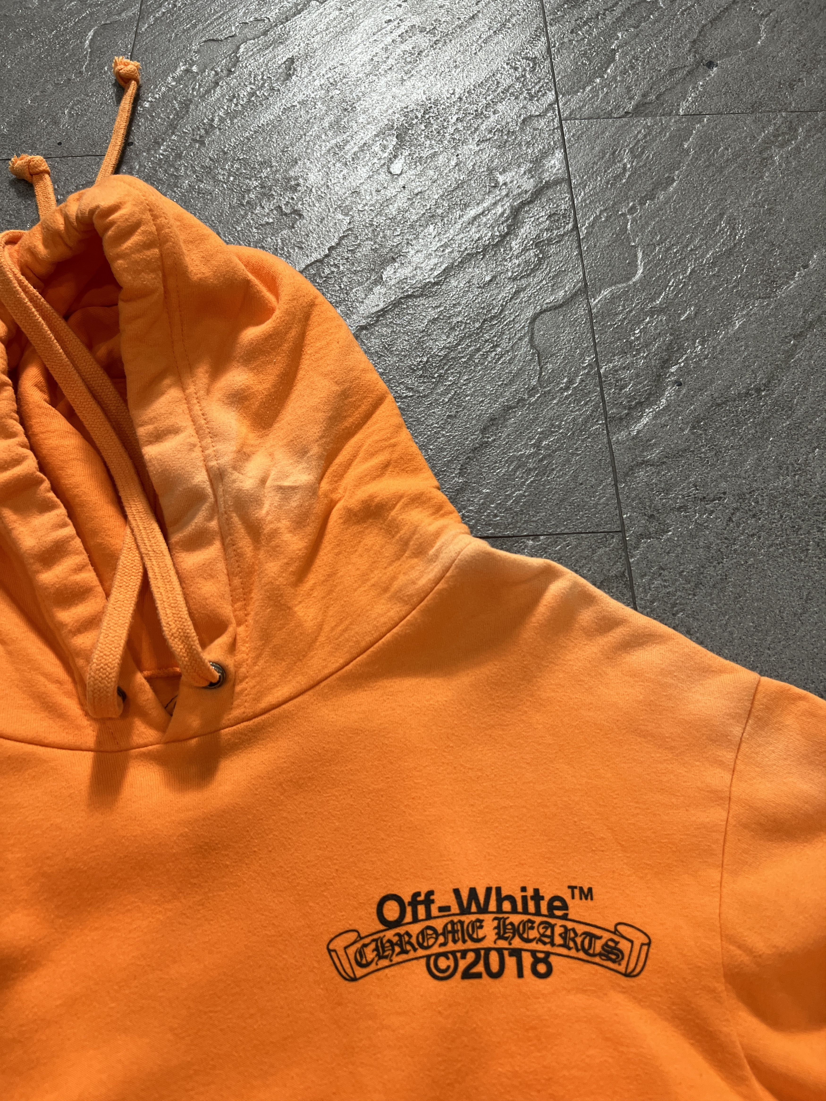 Chrome Hearts × Off-White Chrome Hearts x Off-White 2018 Orange Hoodie Size M Size US M / EU 48-50 / 2 - 6 Thumbnail
