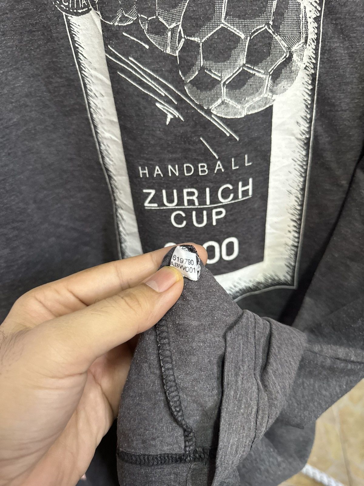 Adidas Vintage adidas handball tshirt Size US L / EU 52-54 / 3 - 6 Thumbnail