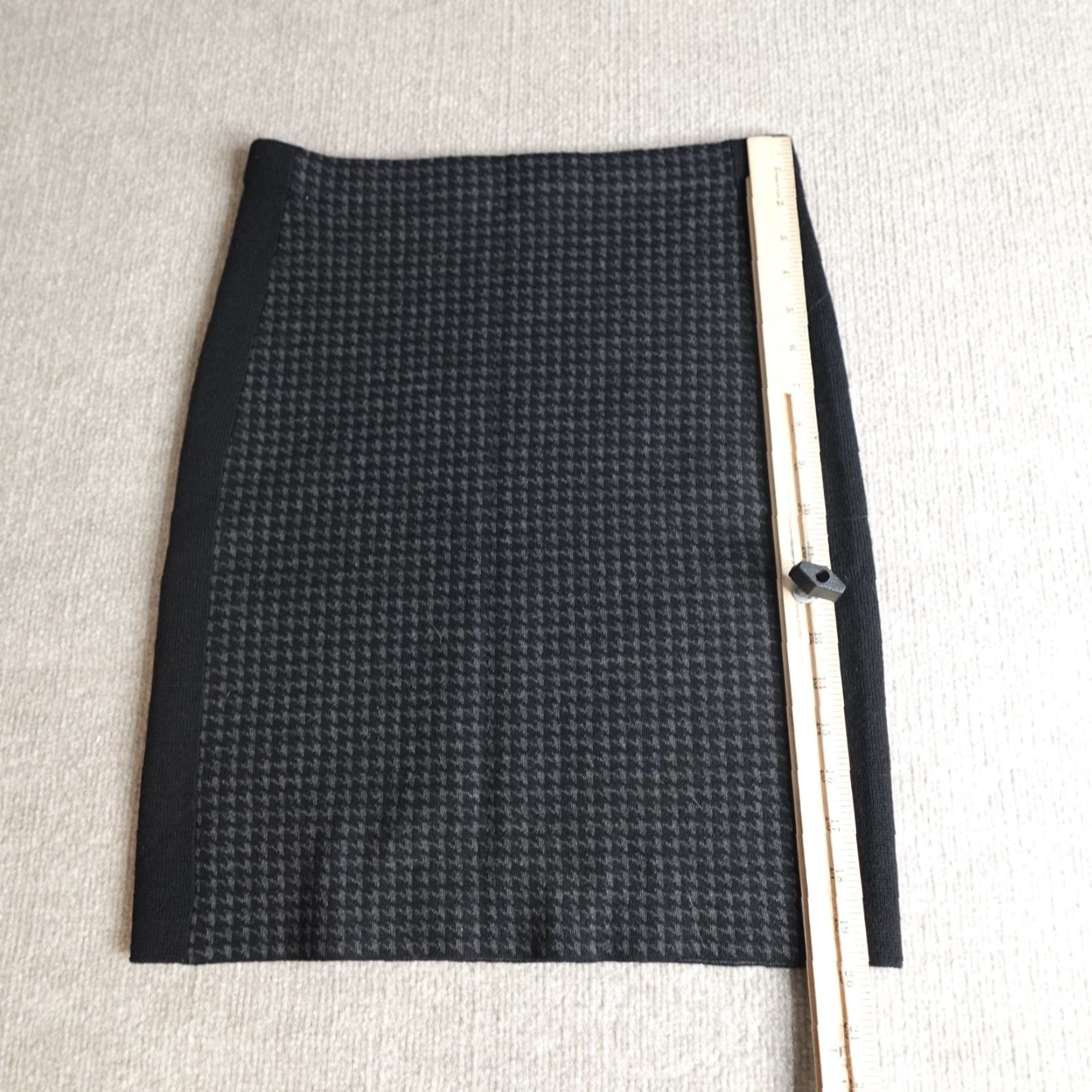 Theory Theory Womens Skirt Medium Black Houndstooth Wool Blend Pencil Yennif Size 32" / US 10 / IT 46 - 2 Thumbnail