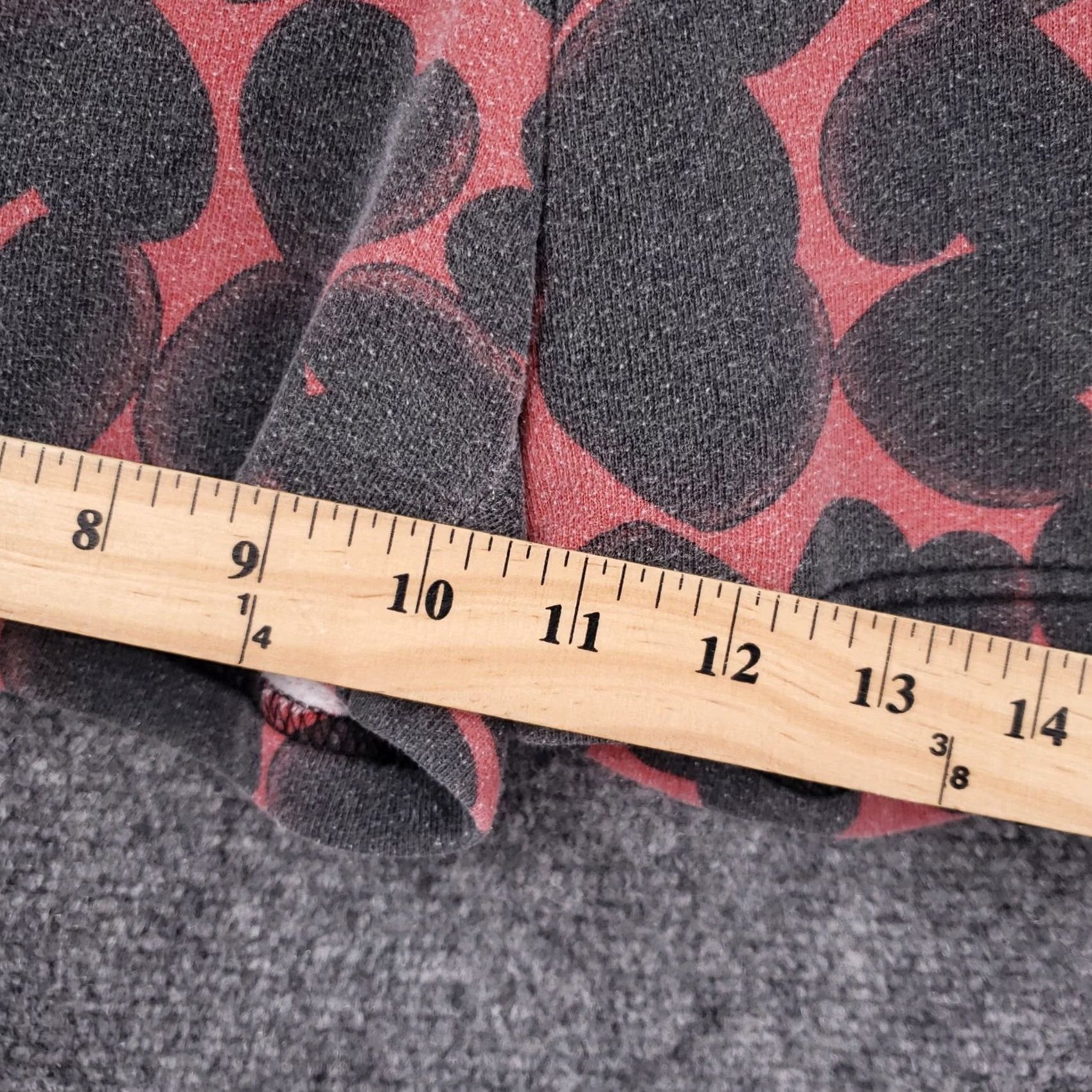Gloverall Nirvana Shorts Womens S Red Sweatshorts Women Fleece Mid Rise Allover Print Heart Size 28" / US 6 / IT 42 - 5 Thumbnail