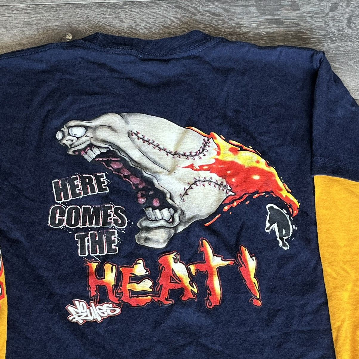 Vintage Vintage No Rules Here Comes the Heat Two Tone Longsleeve Tee Size M / US 6-8 / IT 42-44 - 3 Thumbnail