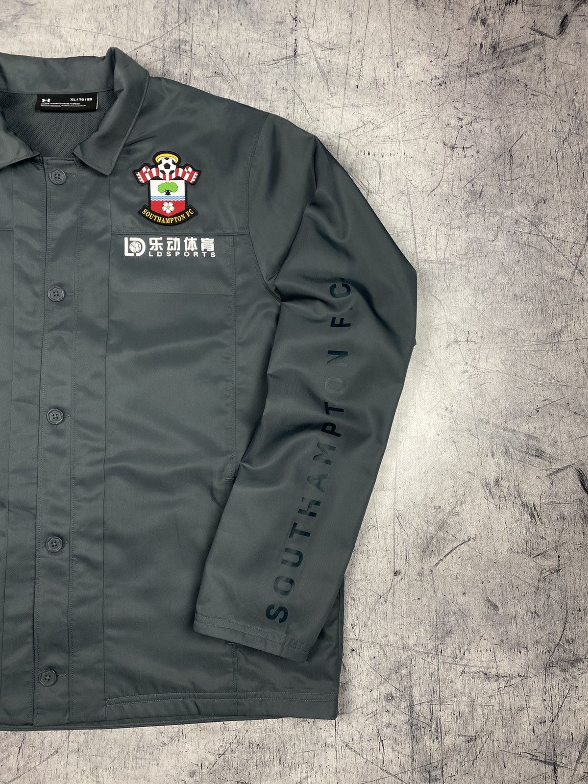 Under Armour Under Armour Southampton FC Staff Jacket XL SS19 Size US XL / EU 56 / 4 - 4 Thumbnail