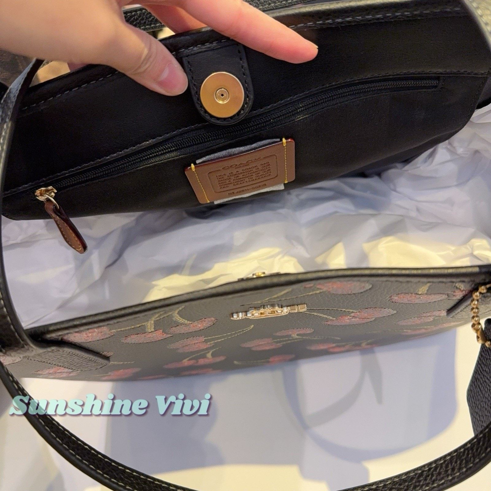Coach NWT Coach City Tote Bag Cherry Print CCZ18 Gold/Black Multi Size ONE SIZE - 5 Thumbnail