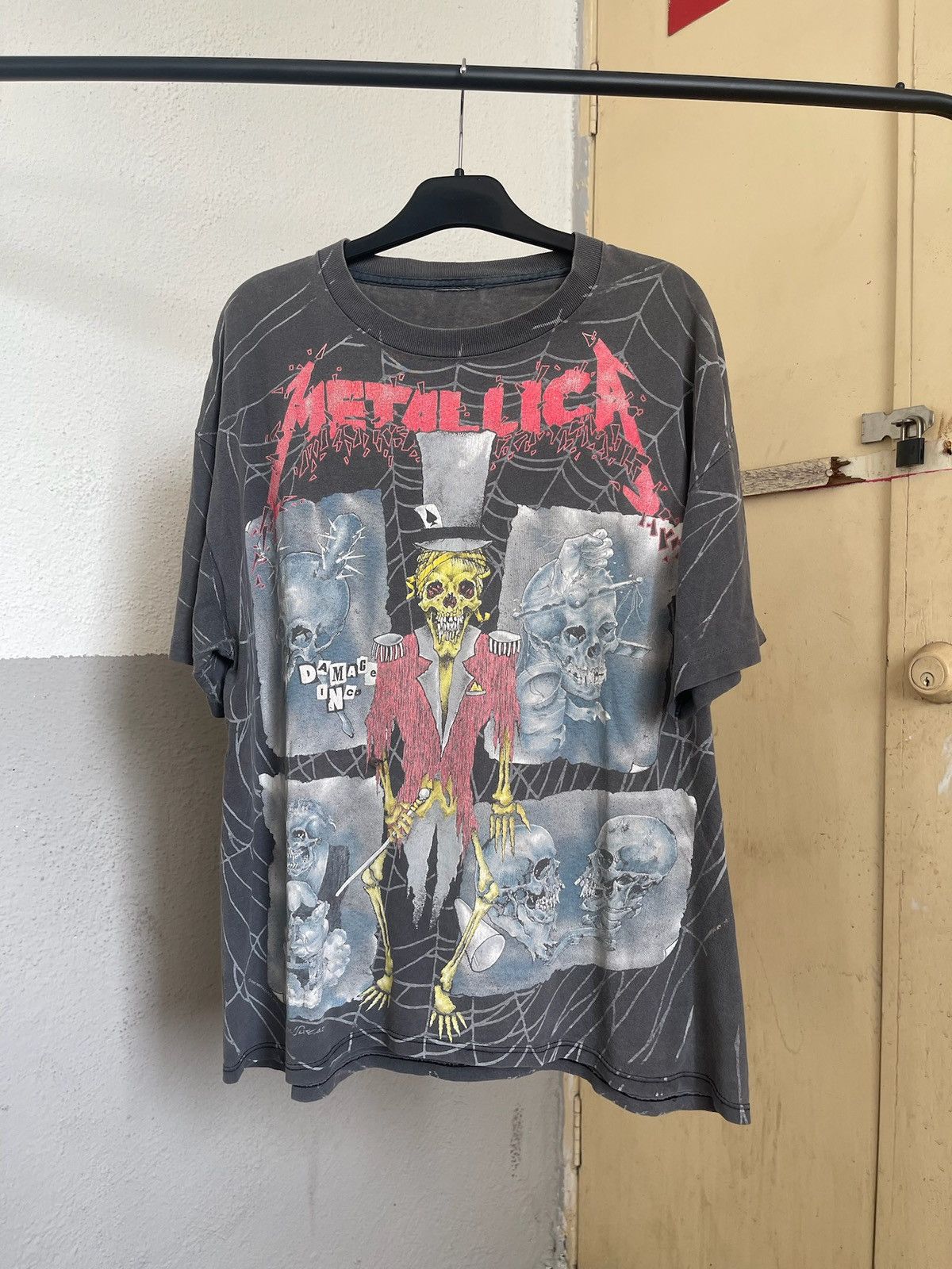 Band Tees × Vintage Vintage 1992 Metallica Ringmaster Pushead All over print Size US L / EU 52-54 / 3 - 1 Thumbnail