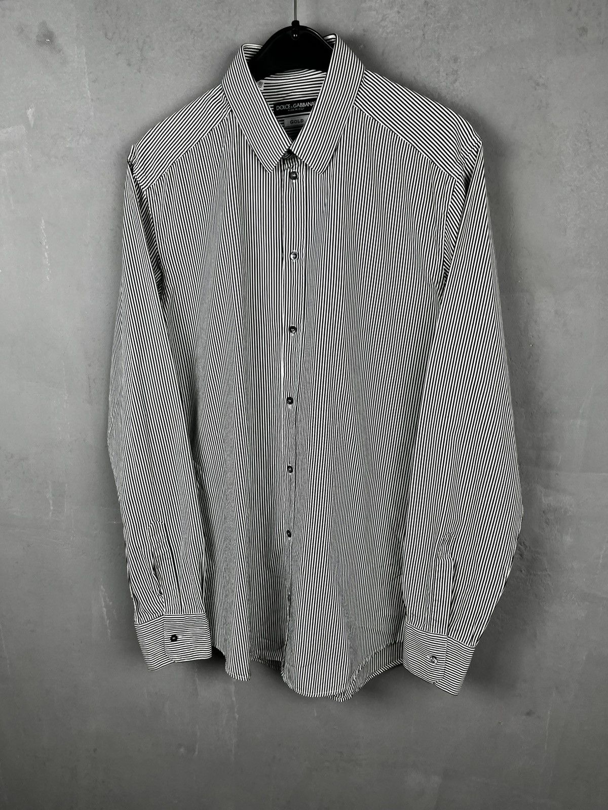 Dolce & Gabbana Dolce Gabbana button old money shirt Size US L / EU 52-54 / 3 - 1 Thumbnail
