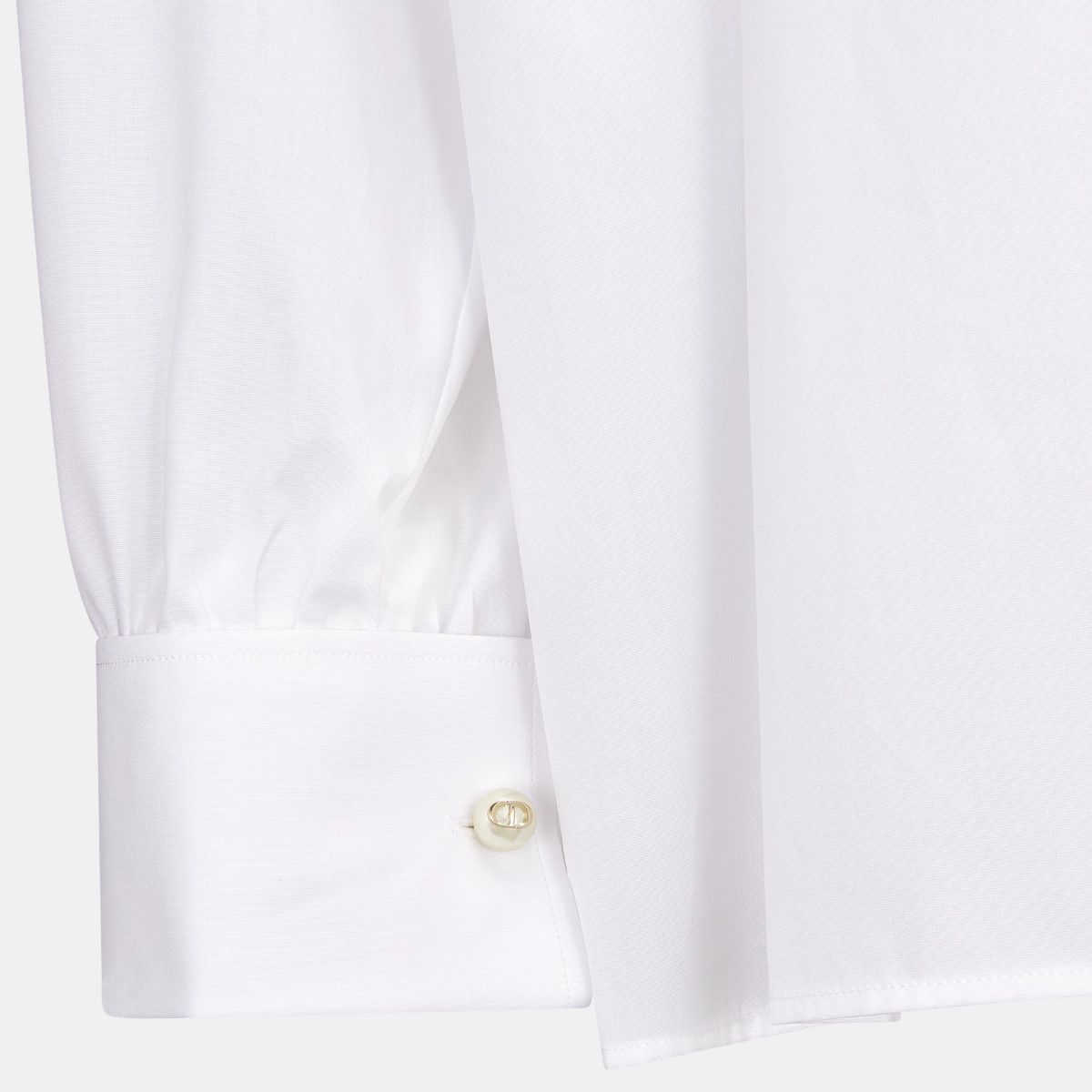 o1bcso1str0225 Blouse in White
