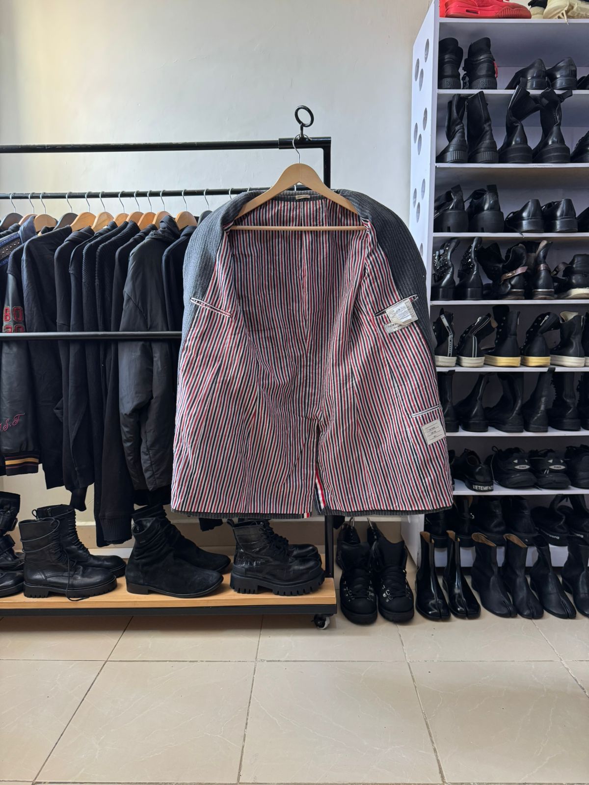 Thom Browne 🕷️💥Thom browne coat Size US M / EU 48-50 / 2 - 9 Thumbnail