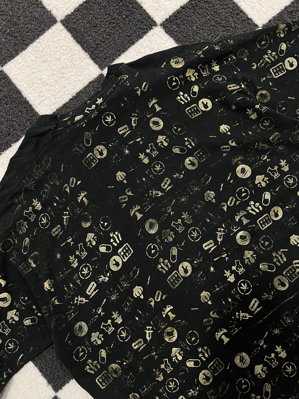 Vintage Vintage Silk Road Drugs AOP Tee Size US XL / EU 56 / 4 - 7 Thumbnail