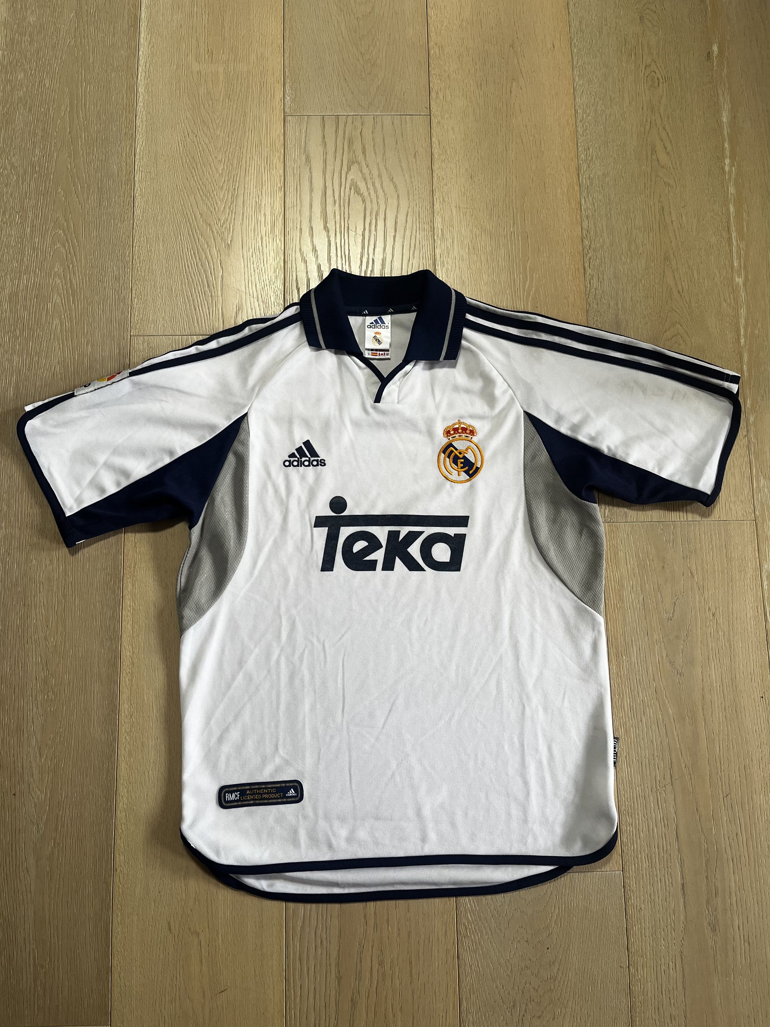 Adidas Real Madrid Authentic Home Jersey 2000/01 Size US S / EU 44-46 / 1 - 1 Thumbnail