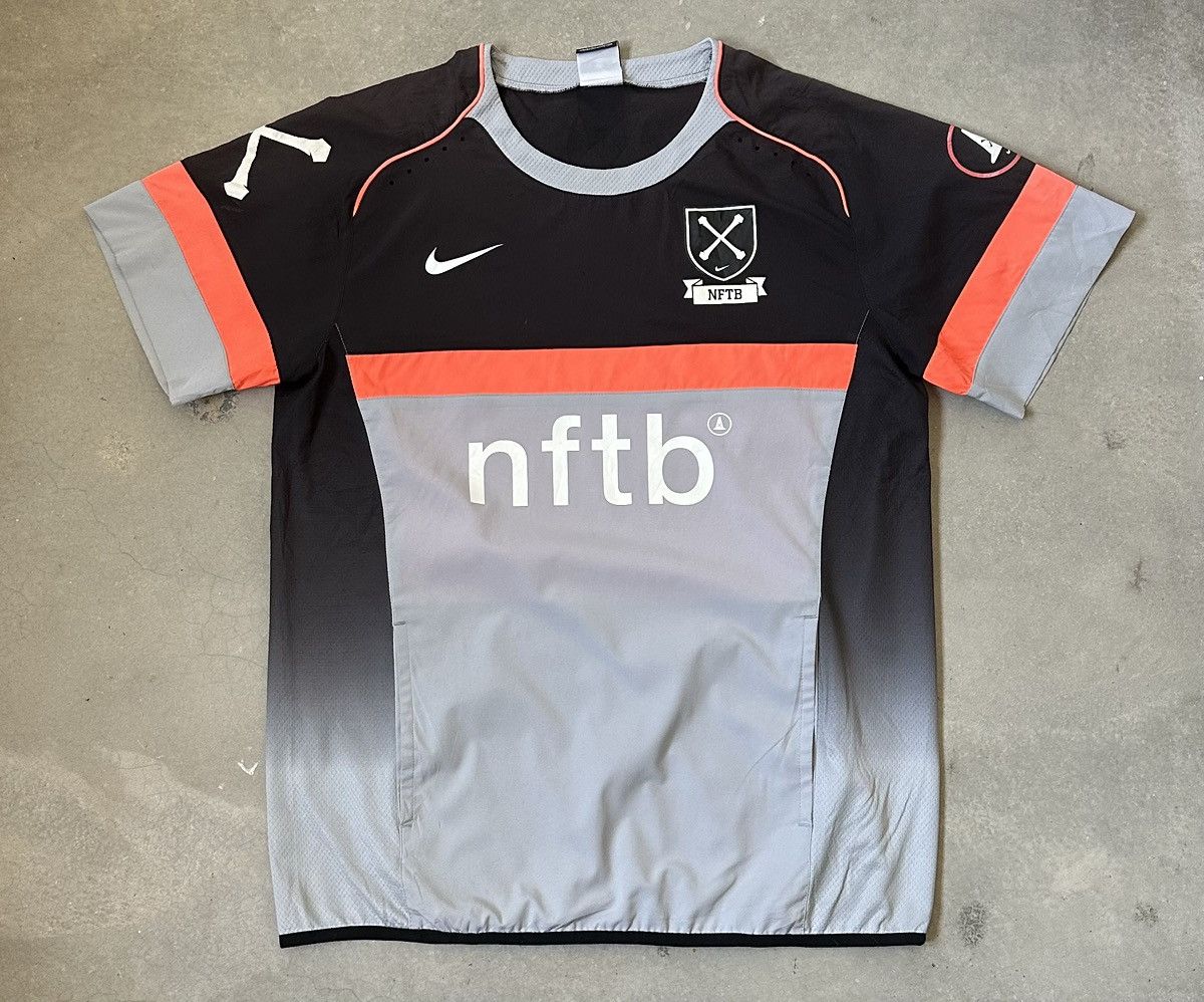 Nike VINTAGD NIKE NFTB FOOTBALL SWEATER Size US M / EU 48-50 / 2 - 1 Thumbnail
