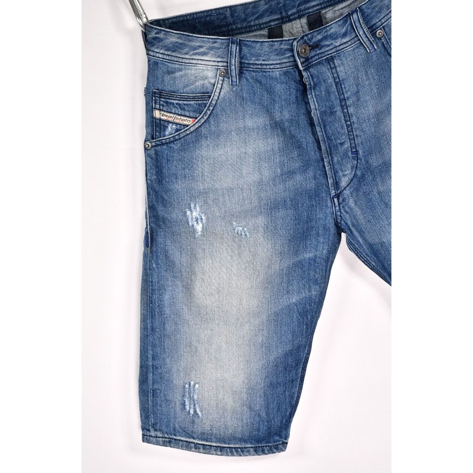 Diesel Diesel Kroshort Denim Men's Blue Shorts 30 Casual Denim short 5-Pocket Design, Cotton, Blue, Regular Mens Size US 30 / EU 46 - 5 Thumbnail