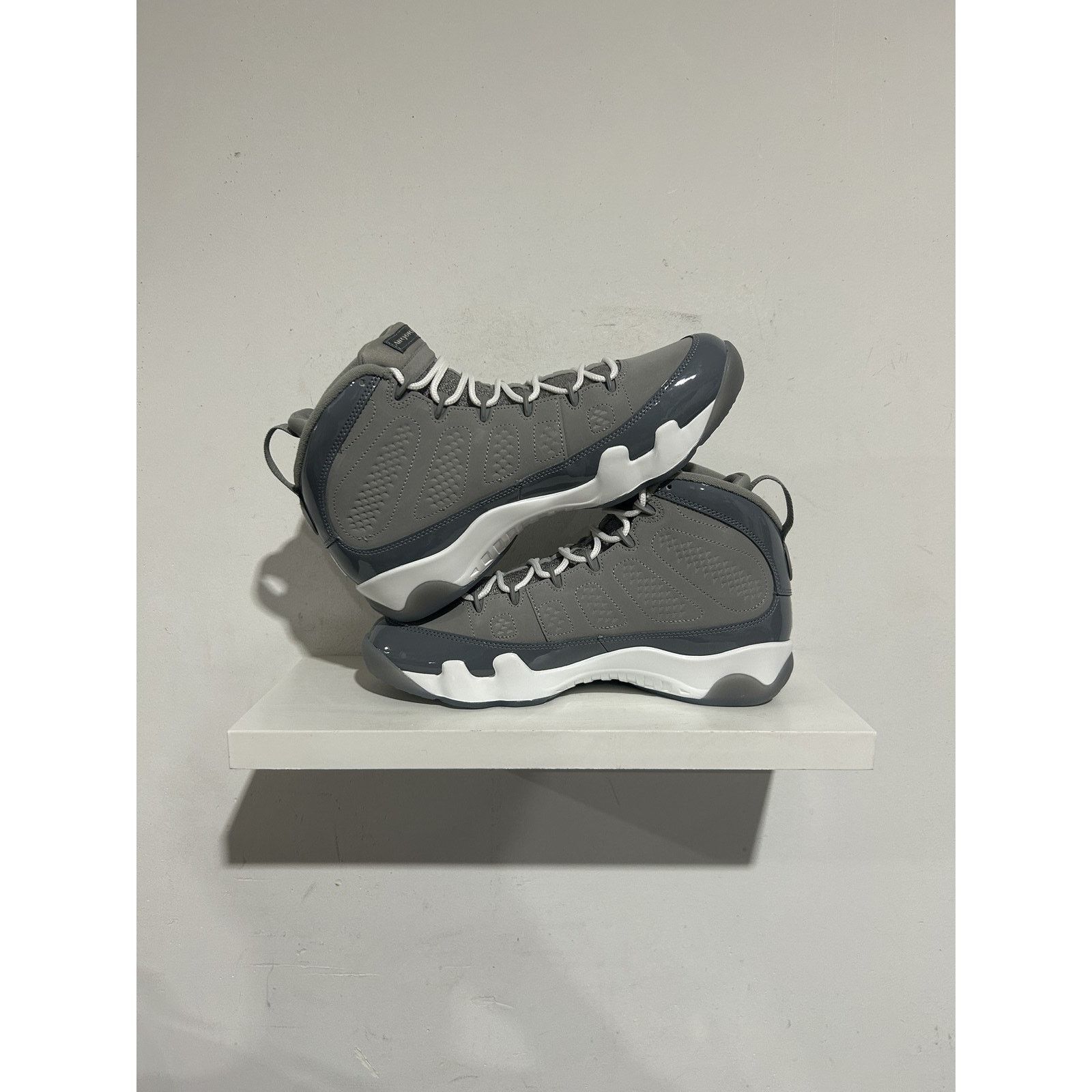 Nike NIKE JORDAN 9 COOL GREY 2025 SIZE 10 NEW Size US 10 / EU 43 - 2 Thumbnail