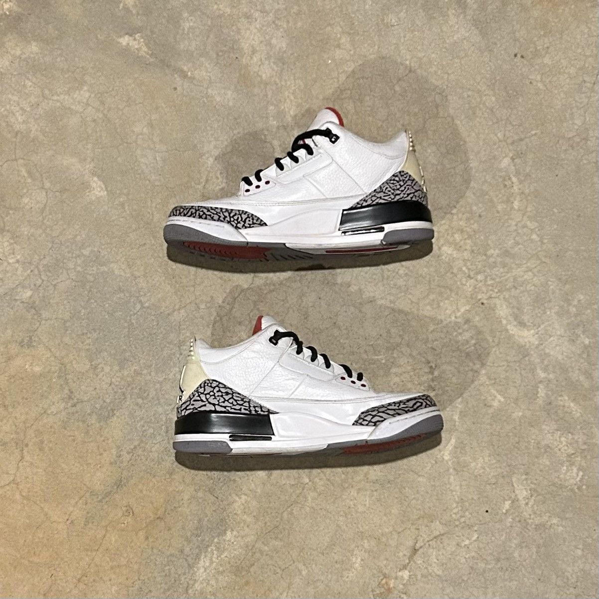 Jordan Brand × Nike Air Jordan 3 Retro White Cement 2011 US 9 Size US 9 / EU 42 - 3 Thumbnail