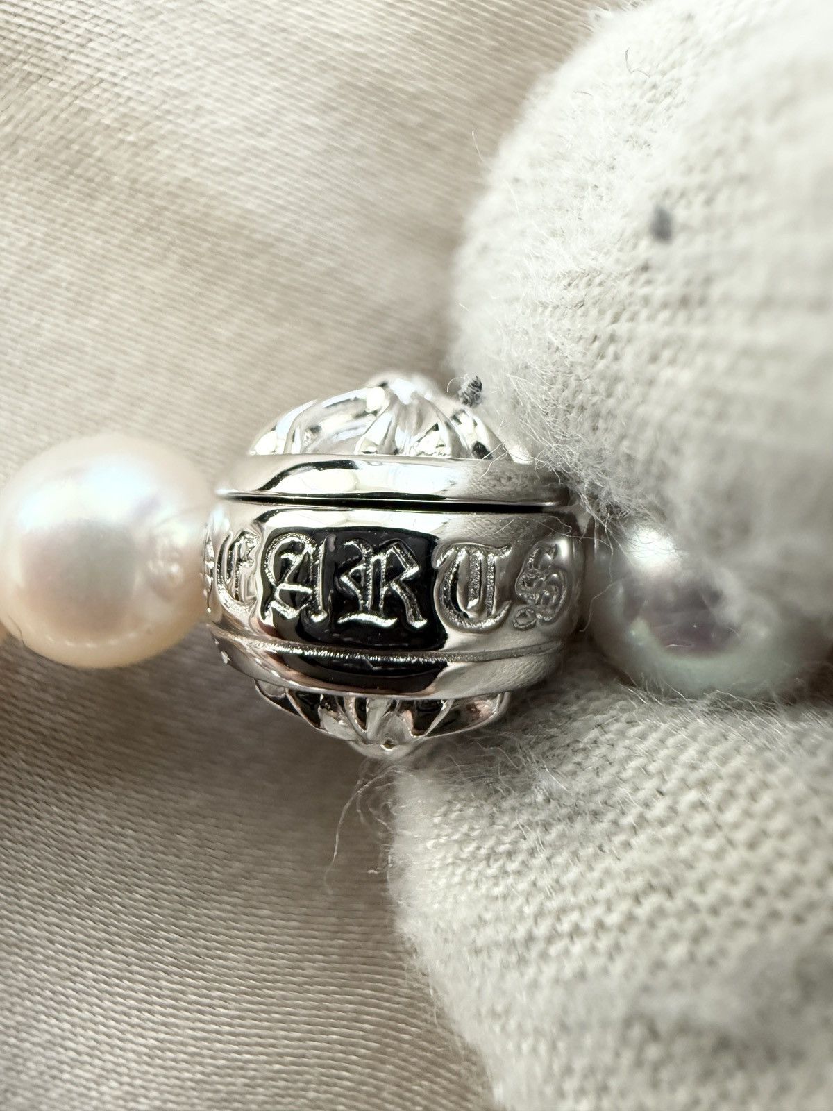 Chrome Hearts RARE! Chrome Hearts Mikimoto White Pearl Bracelet Size ONE SIZE - 7 Thumbnail