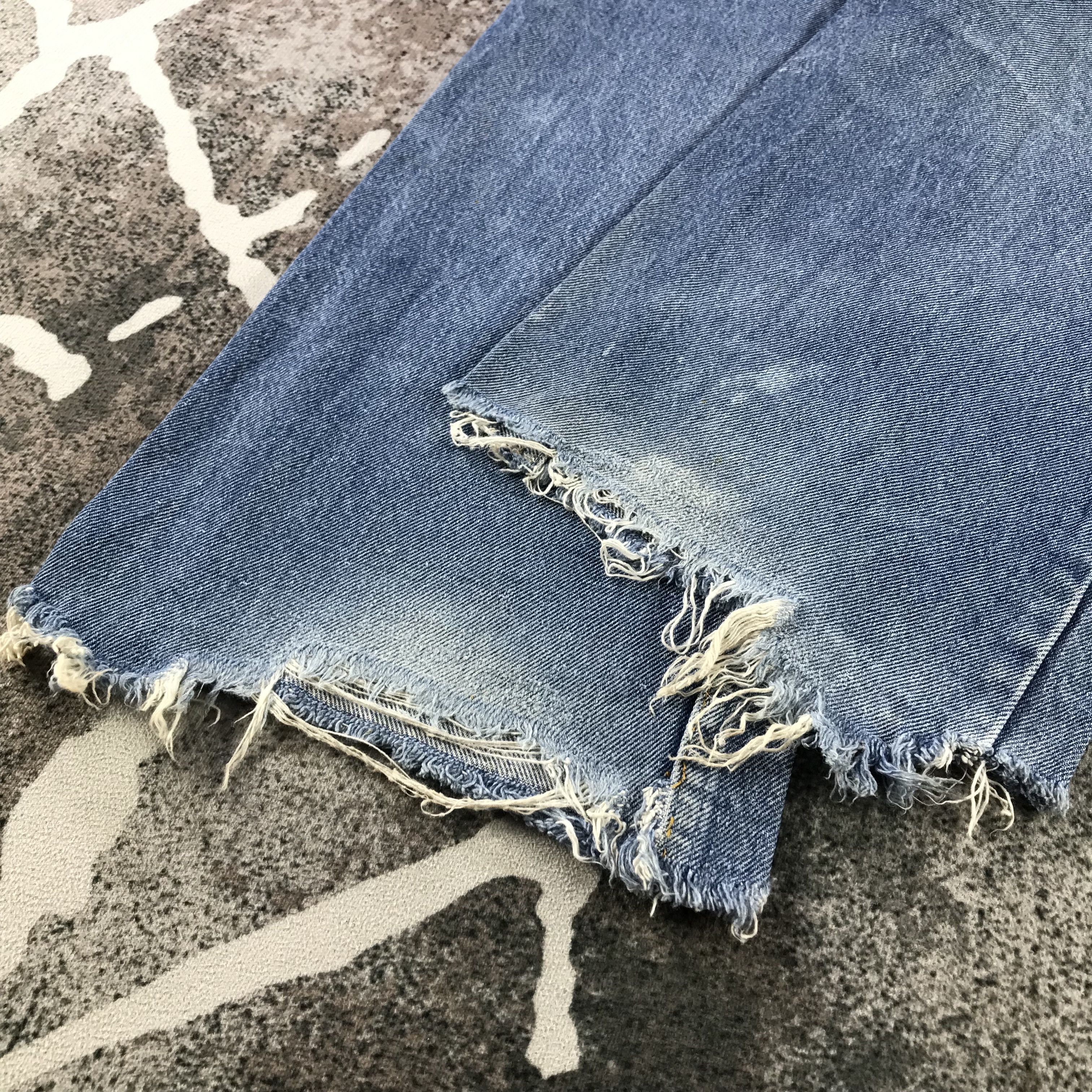 Levi's Vintage Levis 617 Jeans Medium Wash Denim KJ3379 Size US 36 / EU 52 - 6 Thumbnail