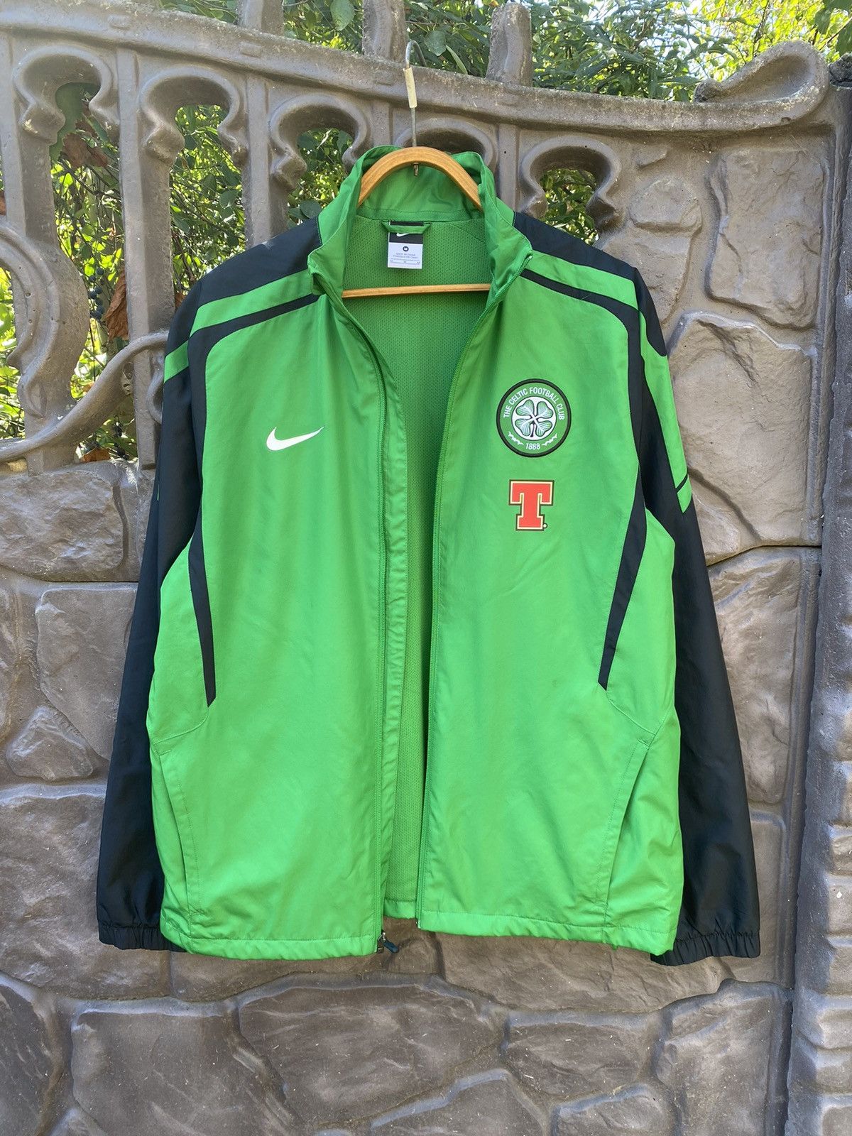 Nike × Vintage CELTIC 11/12 TRAINING FOOTBALL SOCCER JACKET NIKE 381821-391 Size US M / EU 48-50 / 2 - 5 Thumbnail