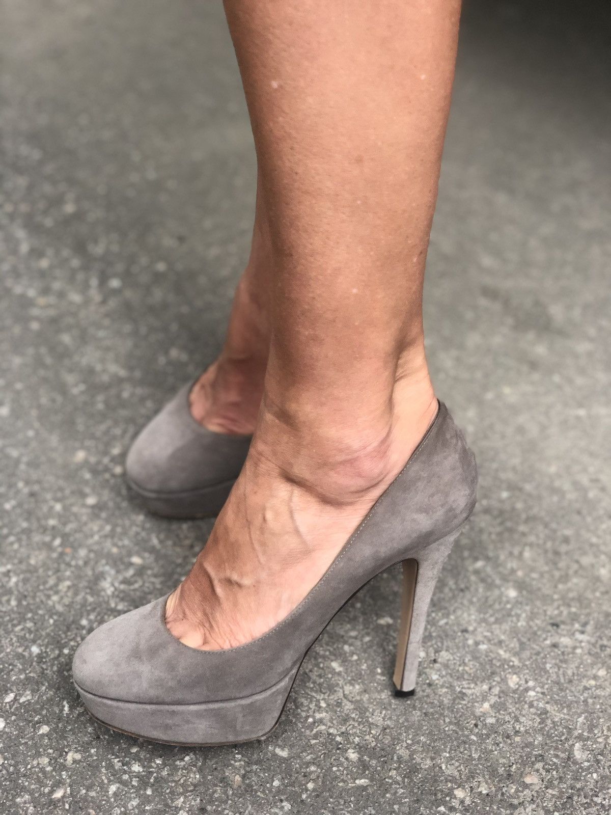 Gianvito Rossi Gianvito Rossi Women's Taupe Suede Heels Size US 8 / IT 38 - 1 Thumbnail