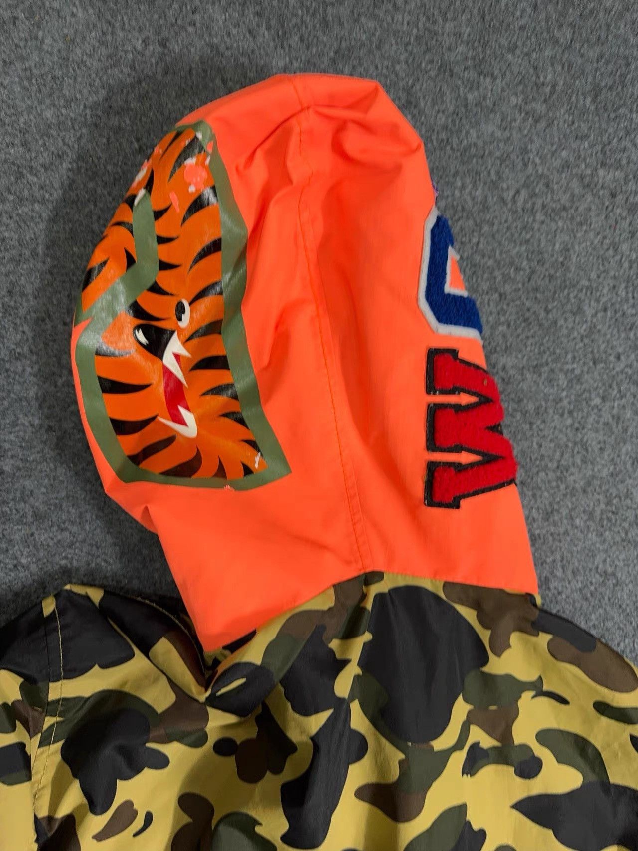 Bape Bape Yellow Camo Shark Jacket K28 Size US L / EU 52-54 / 3 - 3 Thumbnail