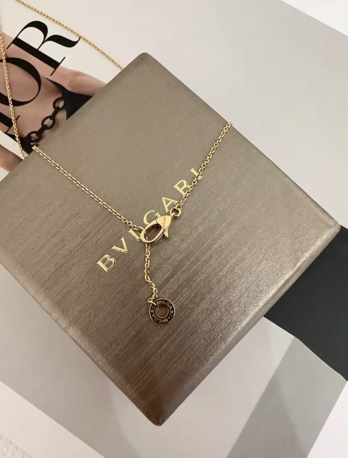 Bvlgari Bvlgari white mother-of-pearl fan necklace J38 Size ONE SIZE - 4 Thumbnail