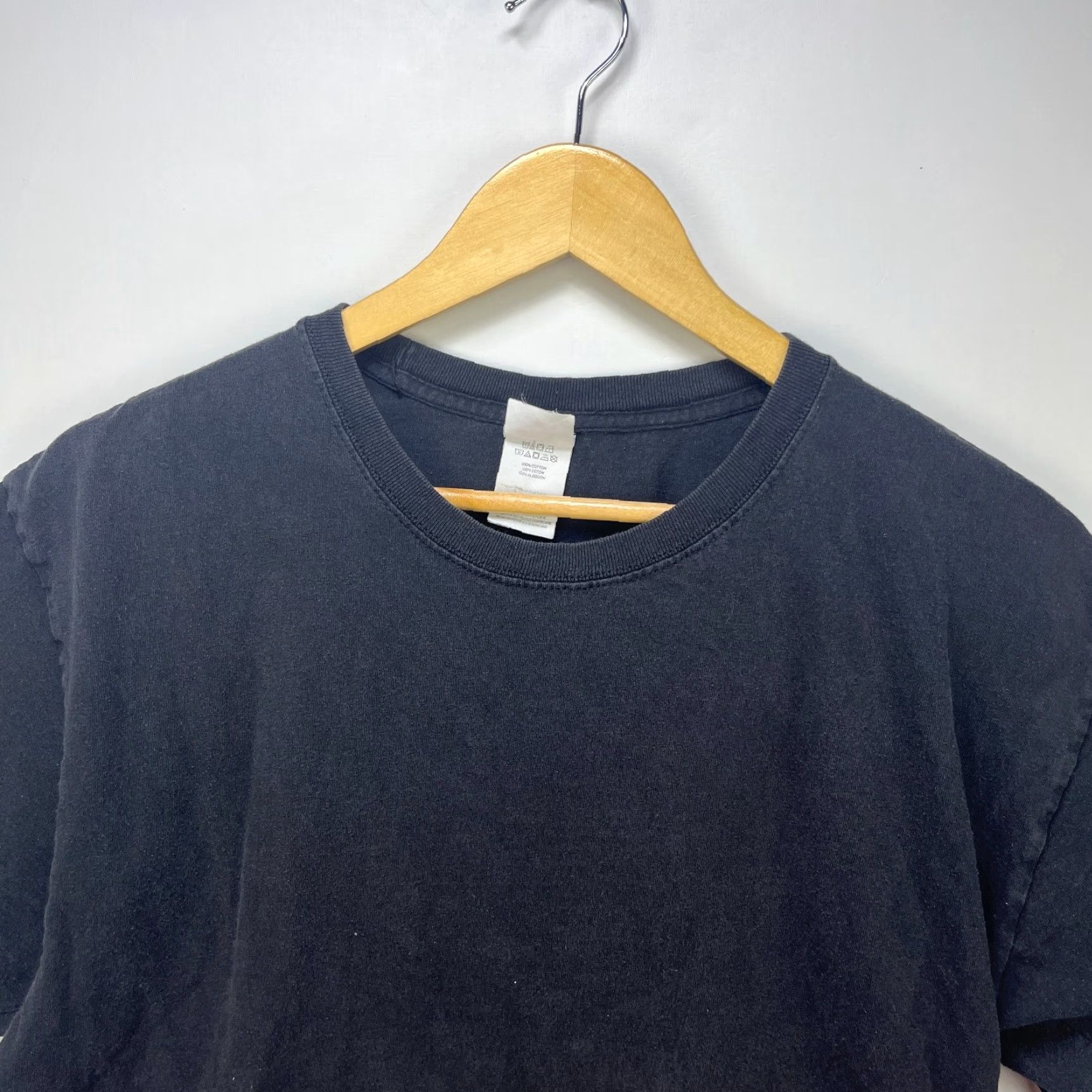 Vintage VINTAGE Black T-Shirt L Adult Men 90s Y2K Sun Faded Blank Shirt Size US L / EU 52-54 / 3 - 2 Thumbnail