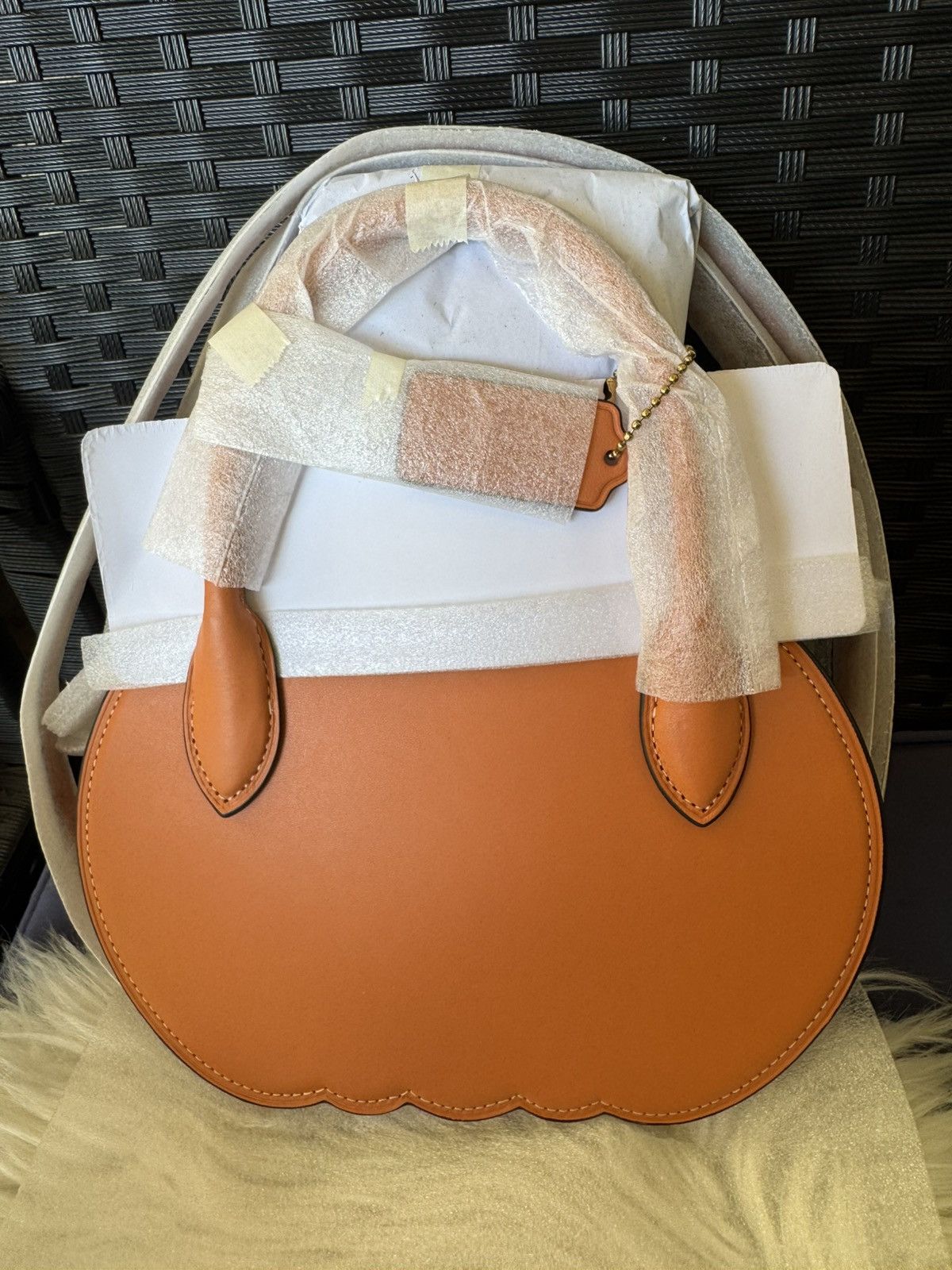 Coach NWT Coach Pumpkin Runway Zipper Leather Crossbody cu868 Size ONE SIZE - 2 Thumbnail