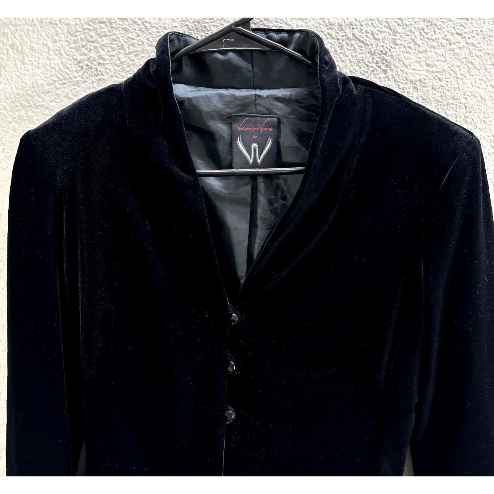 Velvet VINTAGE Veronique Young for W Collection Black Velvet Velour Jacket Gothic Sz 2 Women’s Velvet Jacket Gothic Woman XS? Size XS / US 0-2 / IT 36-38 - 4 Thumbnail