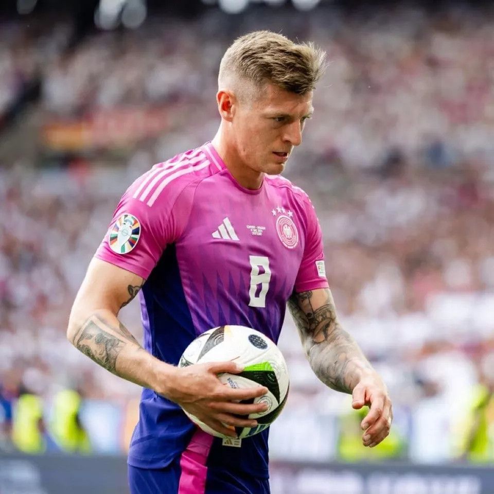 Adidas GERMANY 2024 AWAY EURO KROOS FOOTBALL SHIRT SOCCER JERSEY Size US M / EU 48-50 / 2 - 12 Thumbnail
