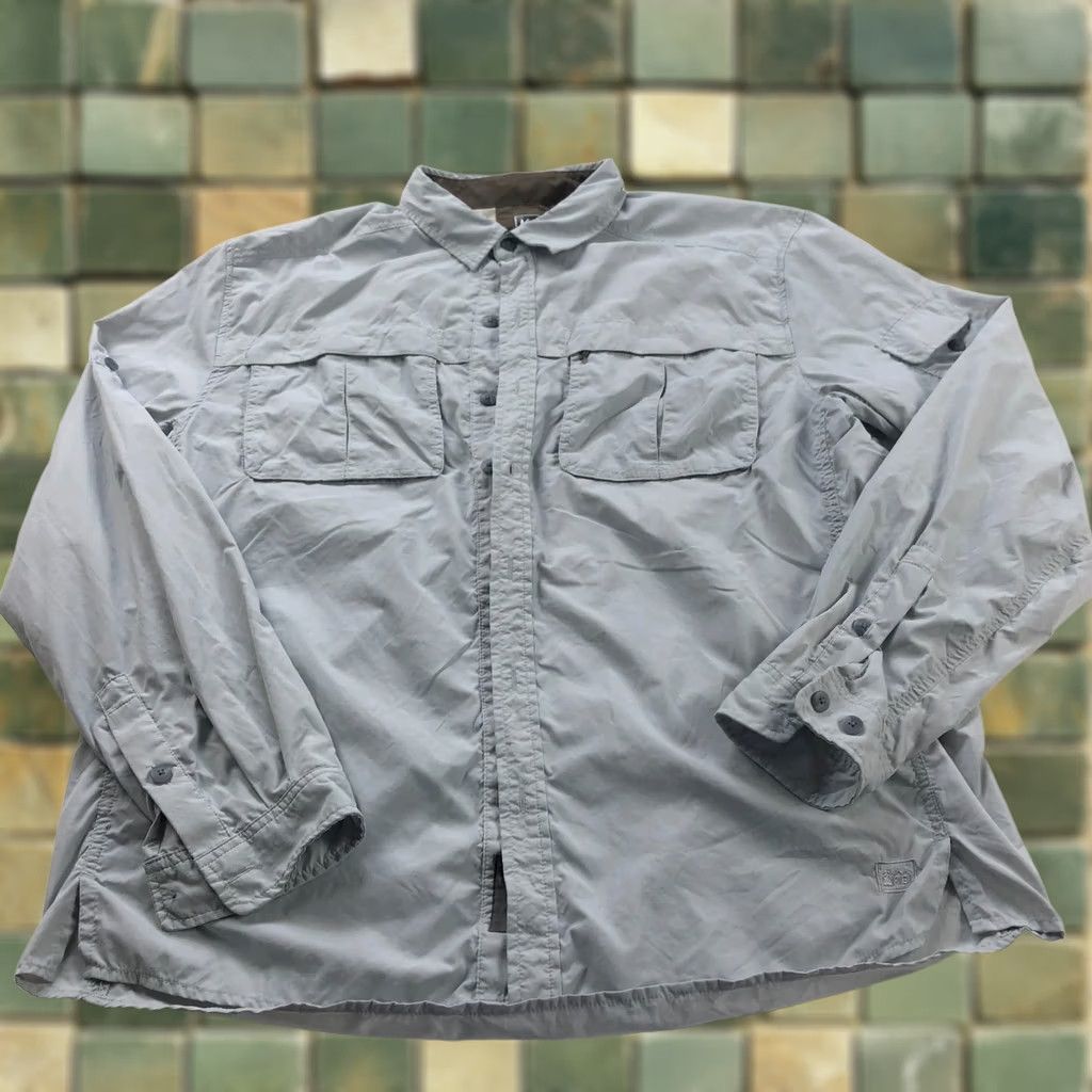 Vintage REI Shirt Ladies L Gray Convertible Roll Up Tab Sleeve Outdoor Vented Blouse Size L / US 10 / IT 46 - 1 Thumbnail