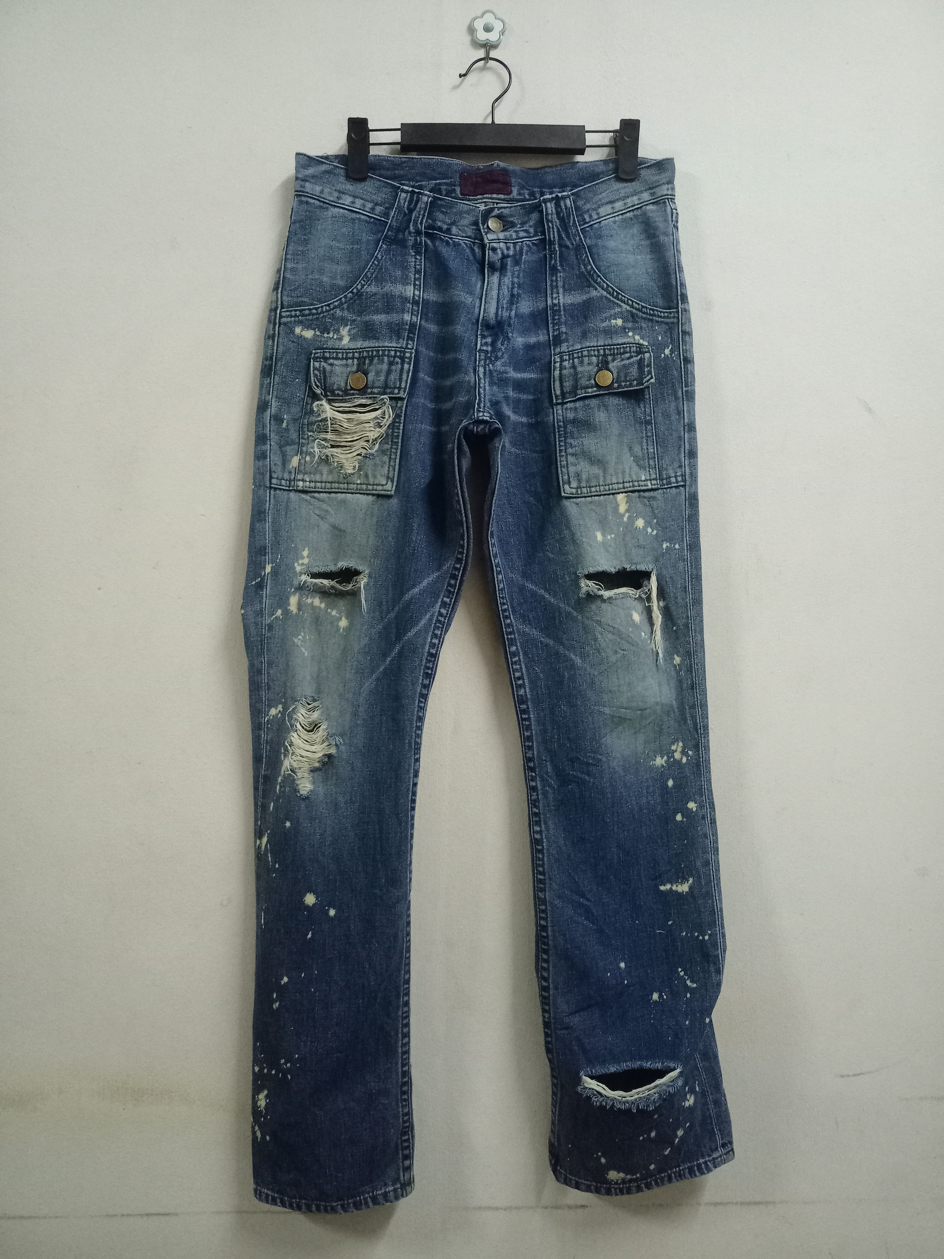 image of Distressed Denim x Tmt Japan Vintage Distressed Loose Denim Bush Pants in Blue (Size 30)