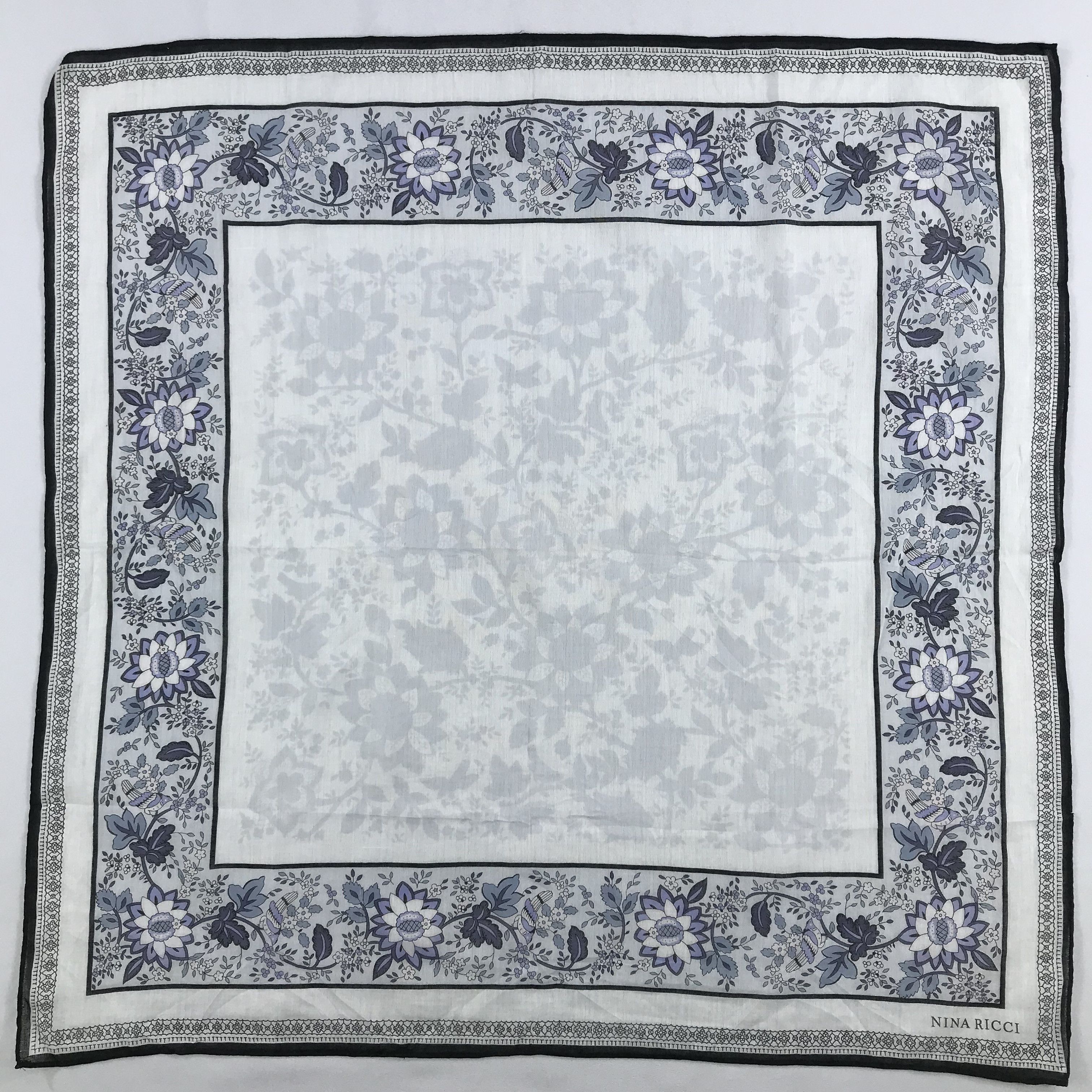 Nina Ricci Bandana / Handkerchief / Neckerchief - S2689