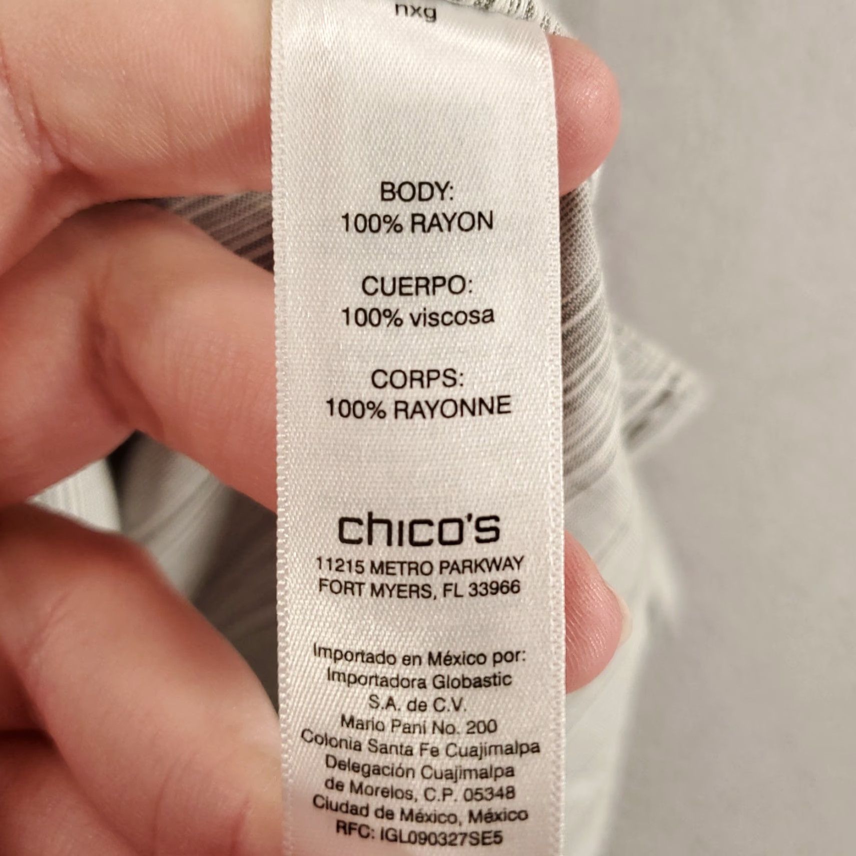Vintage Chico's New Button Up Womens Large Gray 2 NWT Barcode Yarn Dye Long Sleeve Button-Up Casual Knit Rayon Regular L Gray Size L / US 10 / IT 46 - 7 Thumbnail