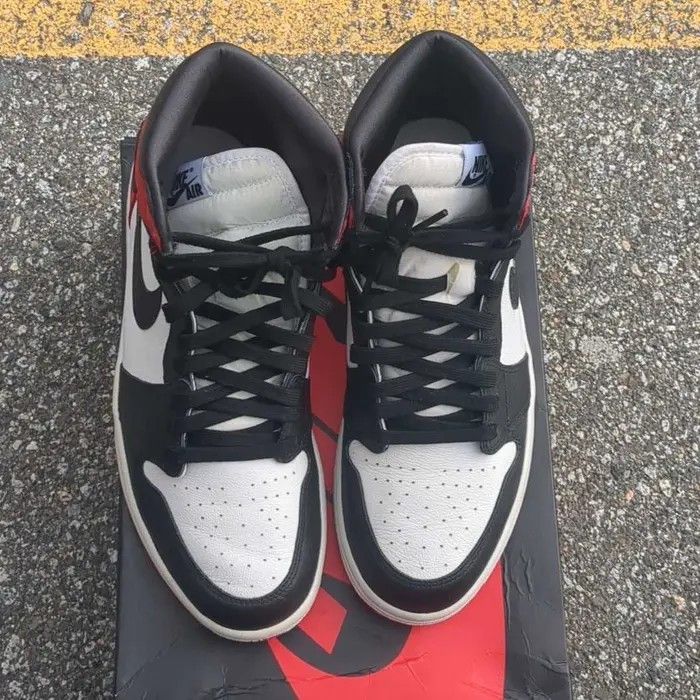 Jordan Brand Jordan 1 Retro High Satin Black Toe CD0461016 Size 11 Women Size US 9.5 / EU 42-43 - 3 Thumbnail