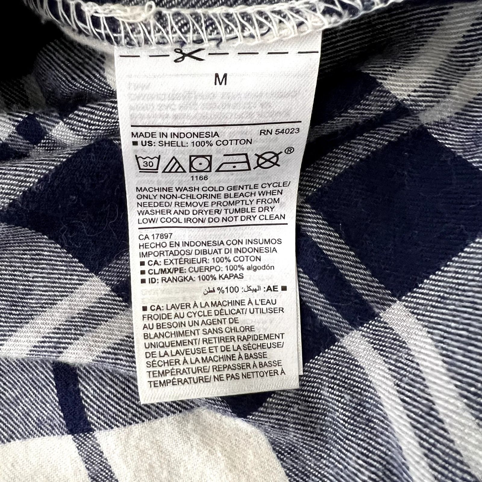 Old Navy Old Navy Blue Plaid The Classic Button Down Top Size M / US 6-8 / IT 42-44 - 7 Thumbnail
