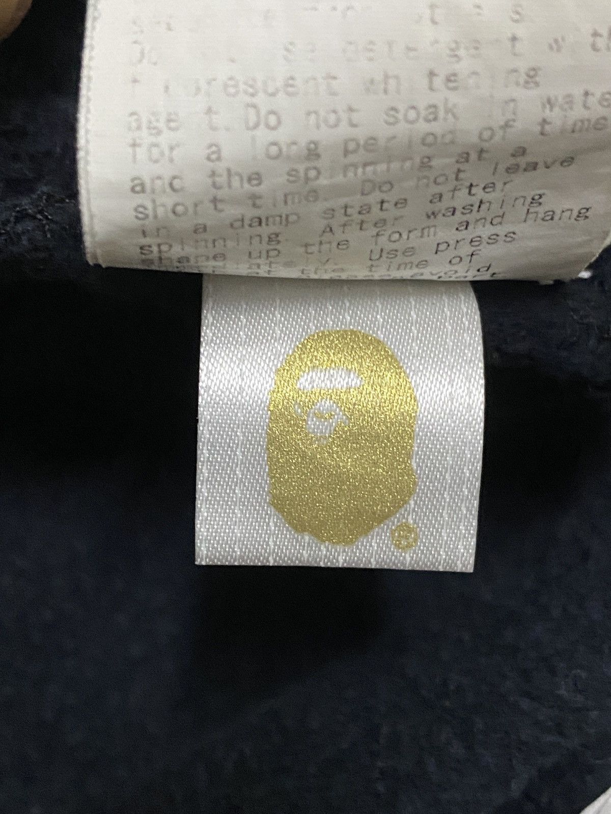 Bape BAPE APES STRONG TOGETHER VELCRO PATCH SHORTS Size US 29 - 11 Thumbnail