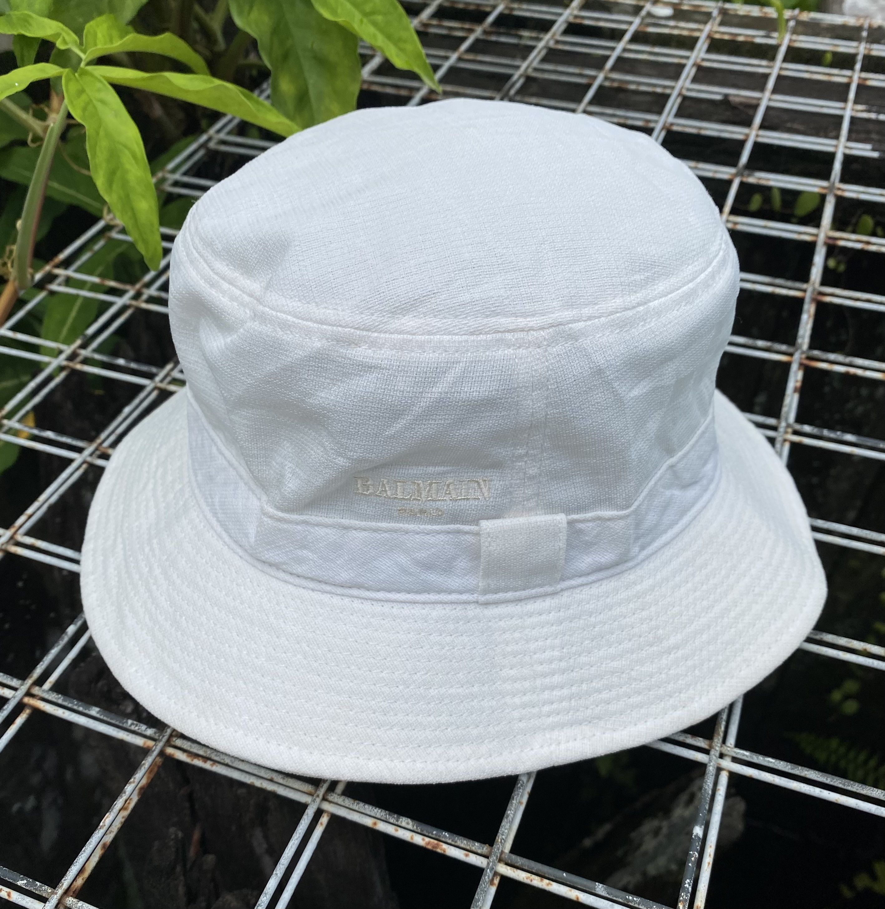 image of Balmain Bucket Hat in White, Men's
