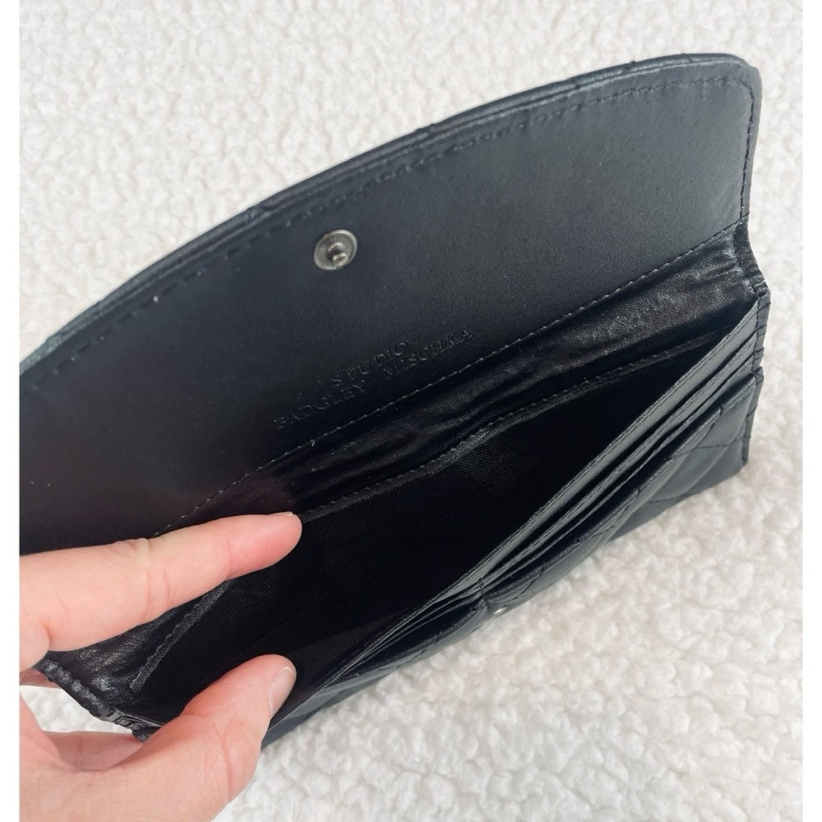Badgley Mischka BADGLEY MISCHKA • Black Diamond Quilted Vegan Leather Wallet Size ONE SIZE - 7 Thumbnail
