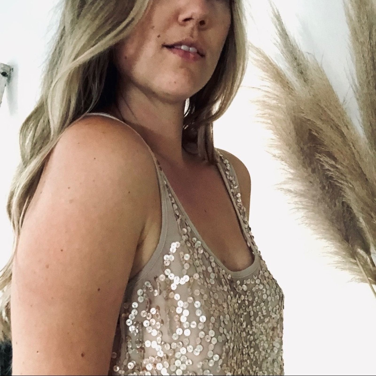 Nordstrom NORDSTROM Cream Sequin Sparkle Beaded Blouse Tank Top Shirt Size M / US 6-8 / IT 42-44 - 4 Thumbnail