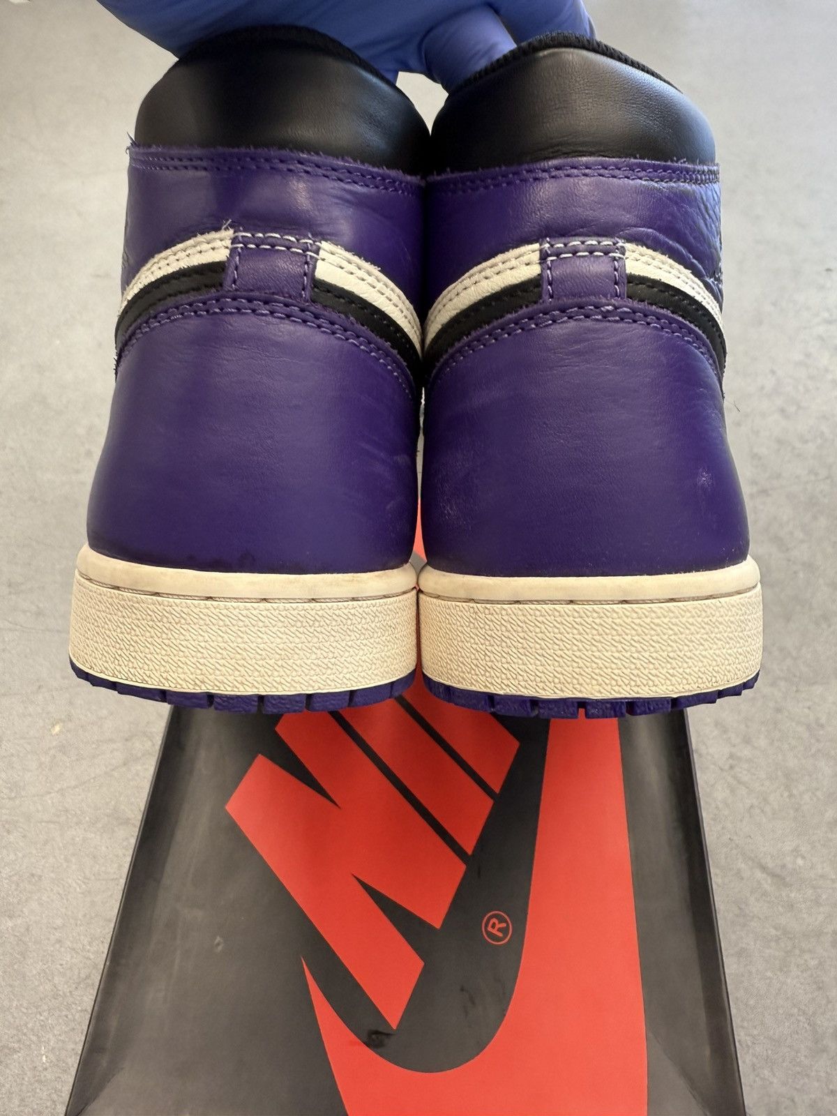 Jordan Brand 2018 Air Jordan 1 Retro High Court Purple Size US 10 / EU 43 - 7 Thumbnail